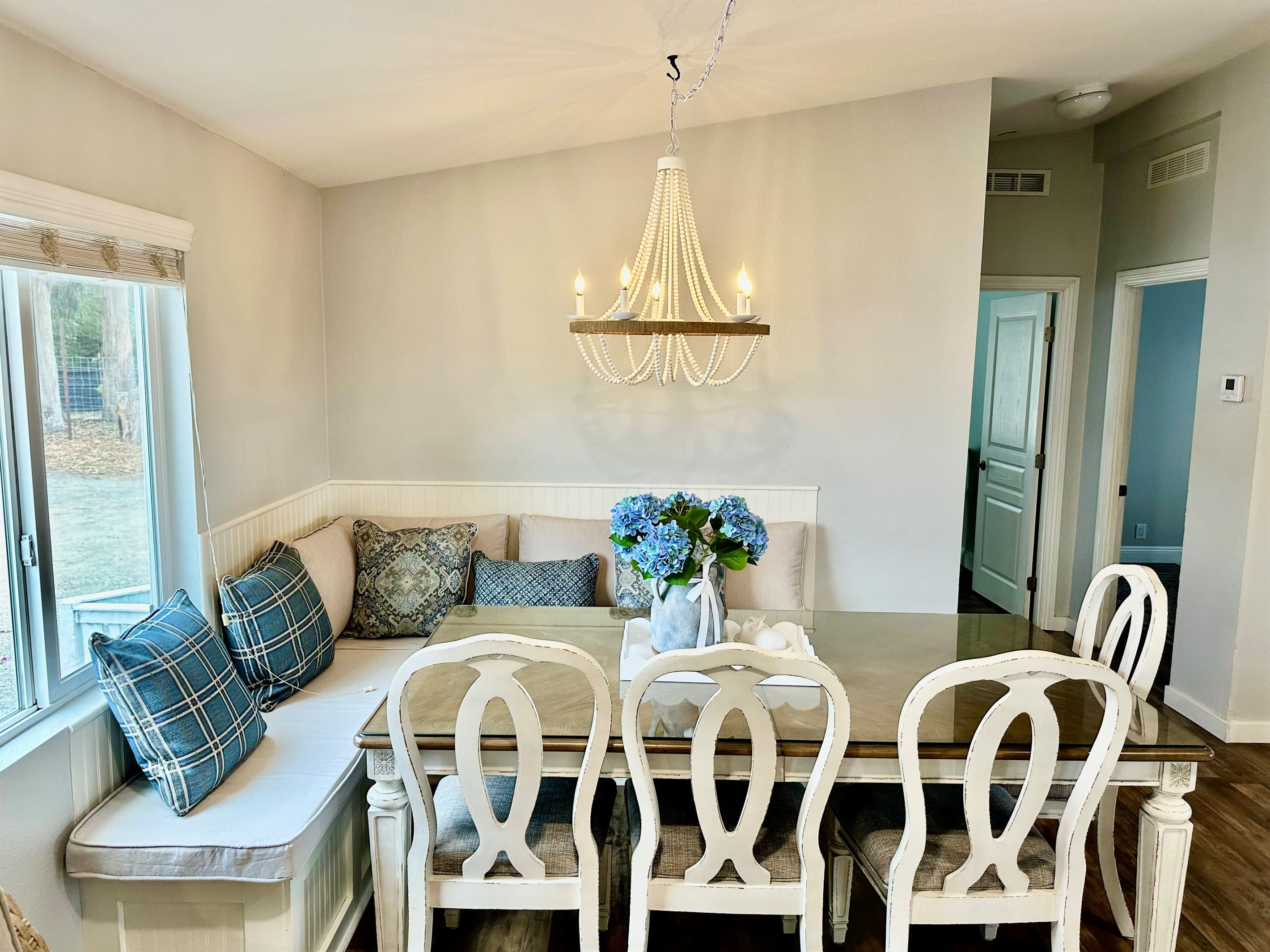 Dining Table and Banquet