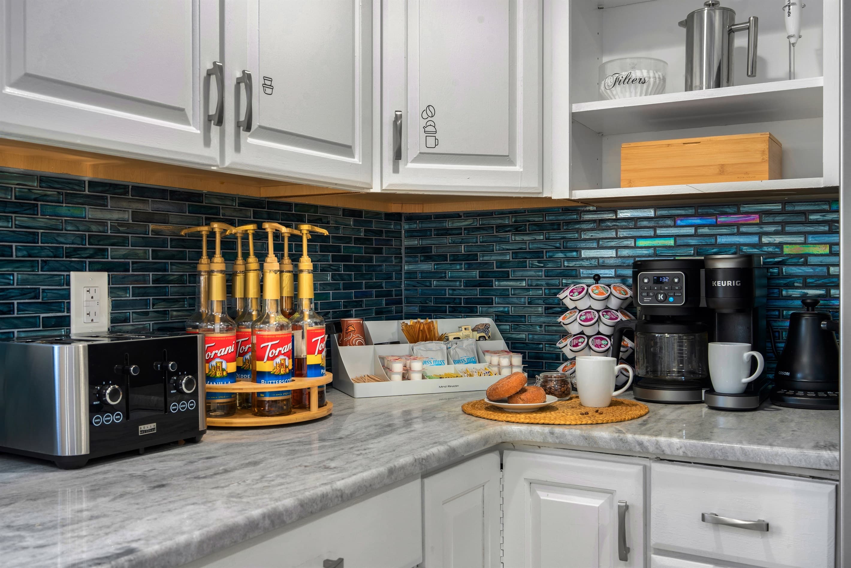 Coffee bar ready- Keurig K-Duo, French press, tea kettle and more. 