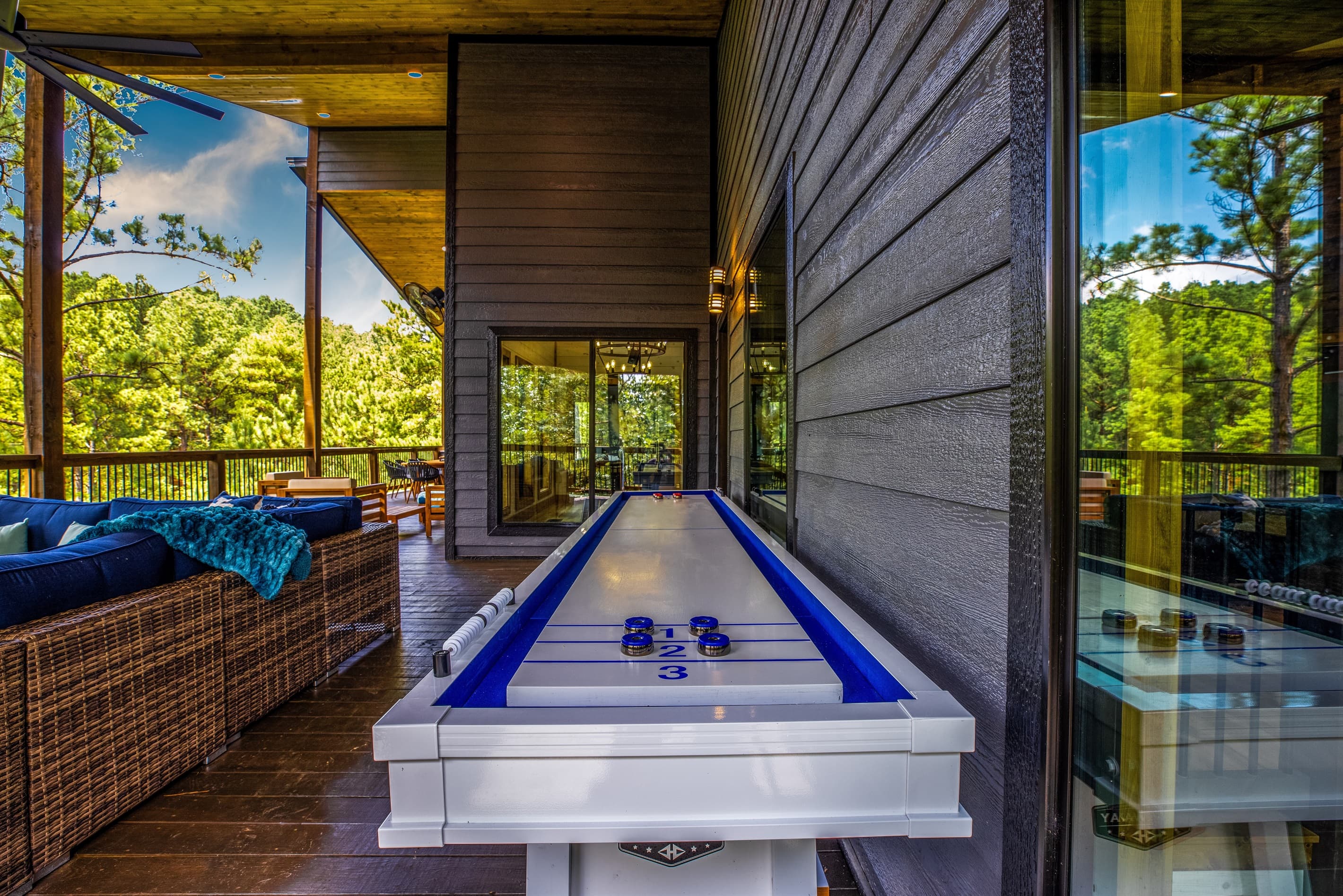 Schuffleboard Table