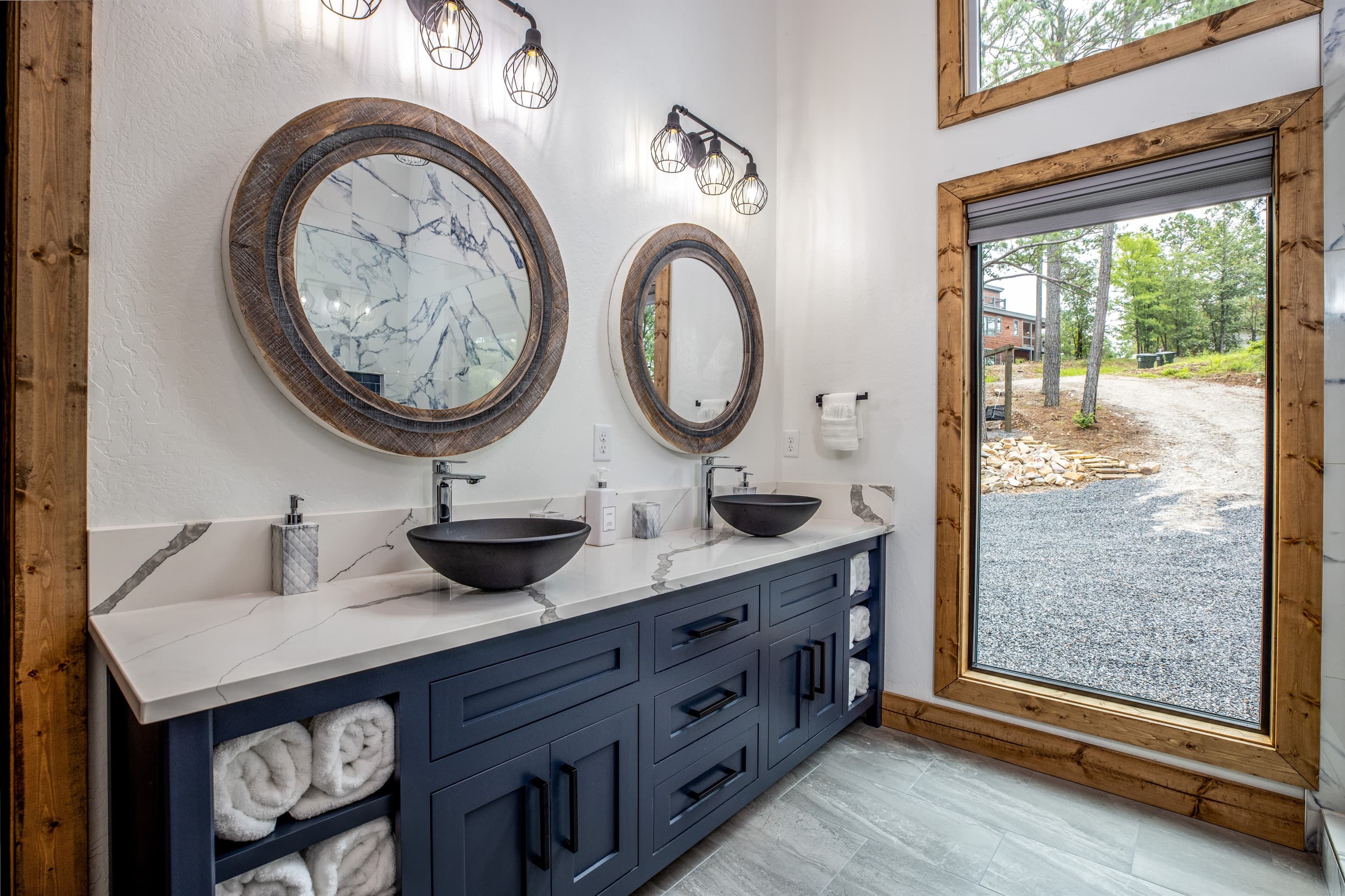 Dual Sinks