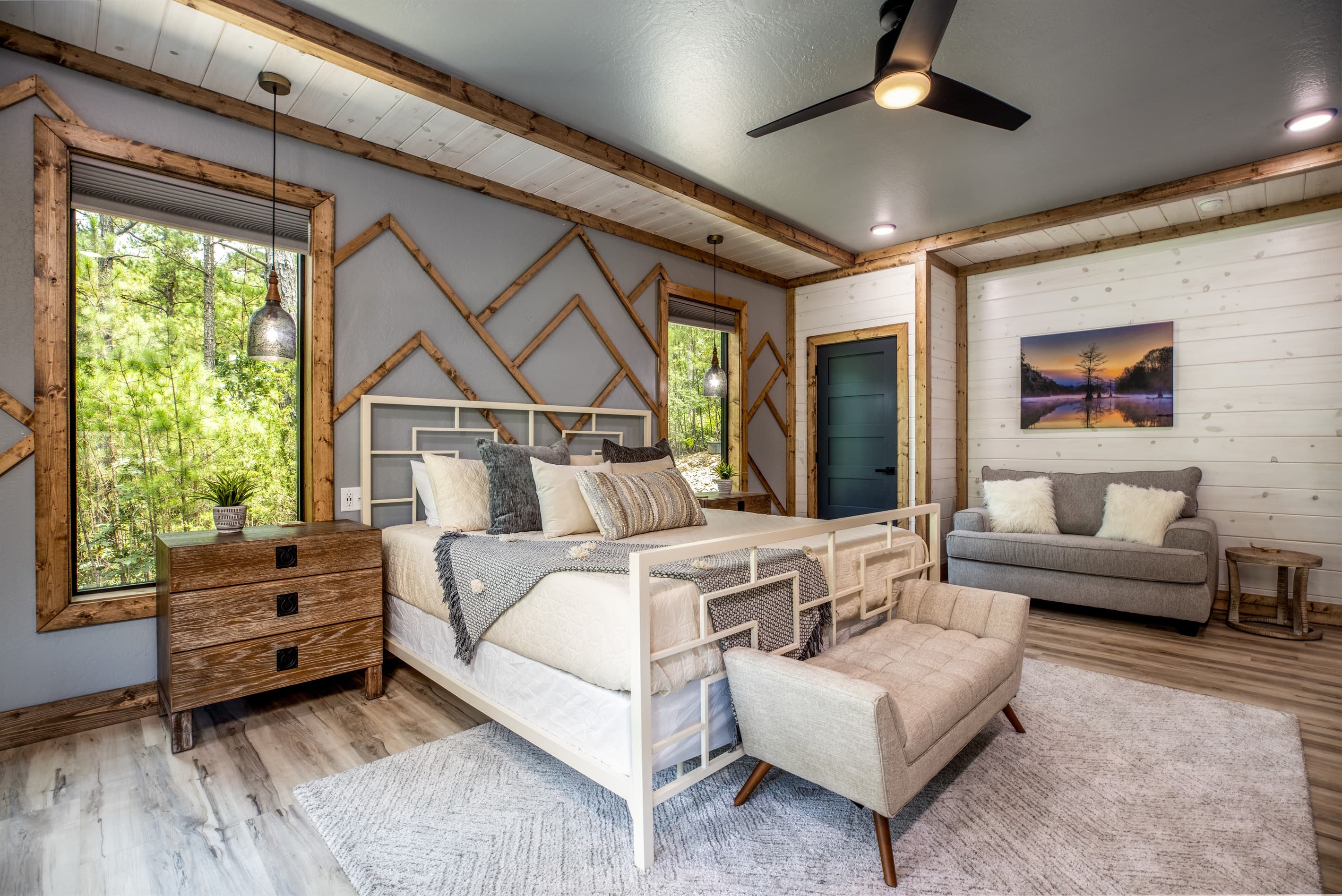 Master Suite #4 With Deck Access