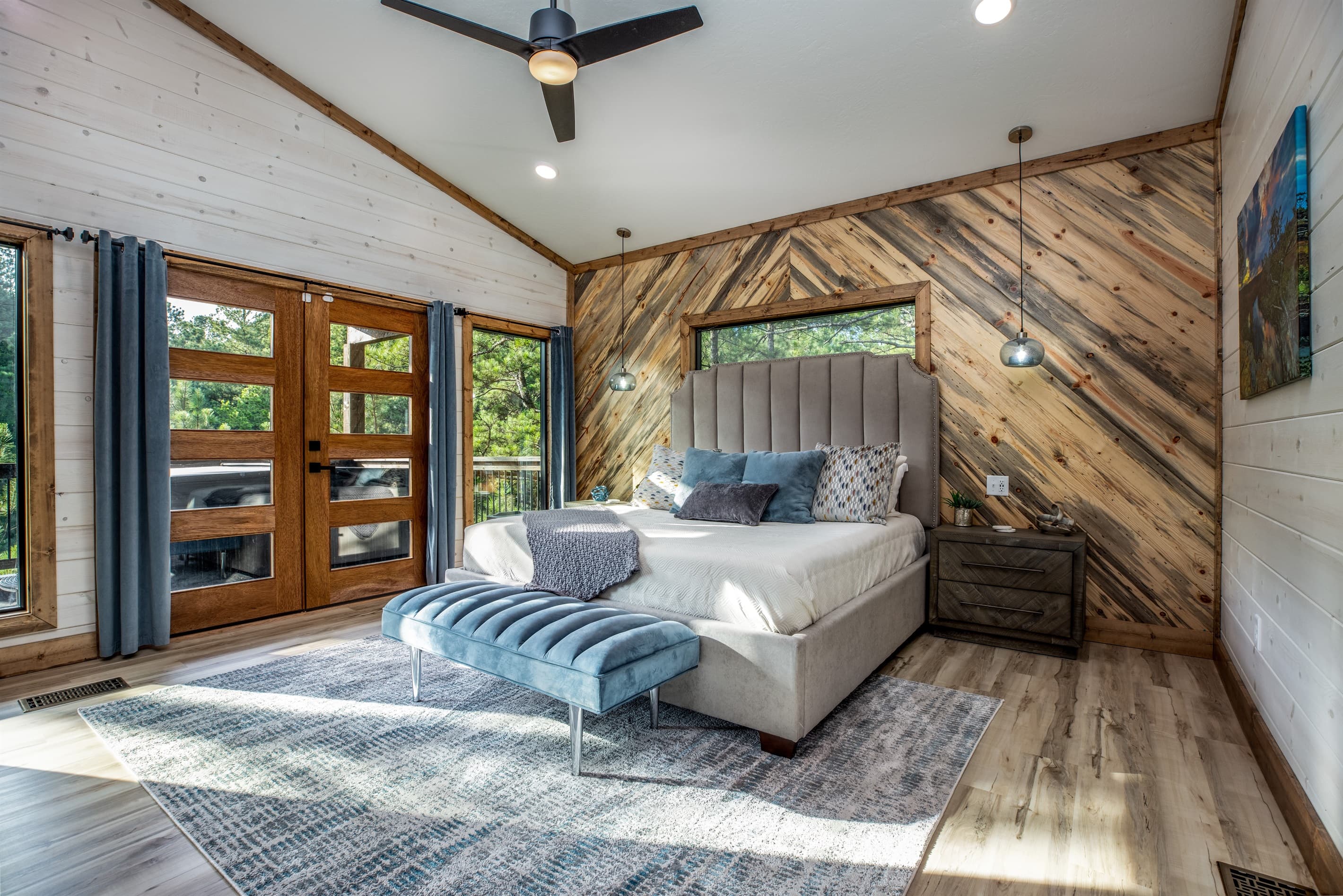 Master Suite #2 With Deck Access