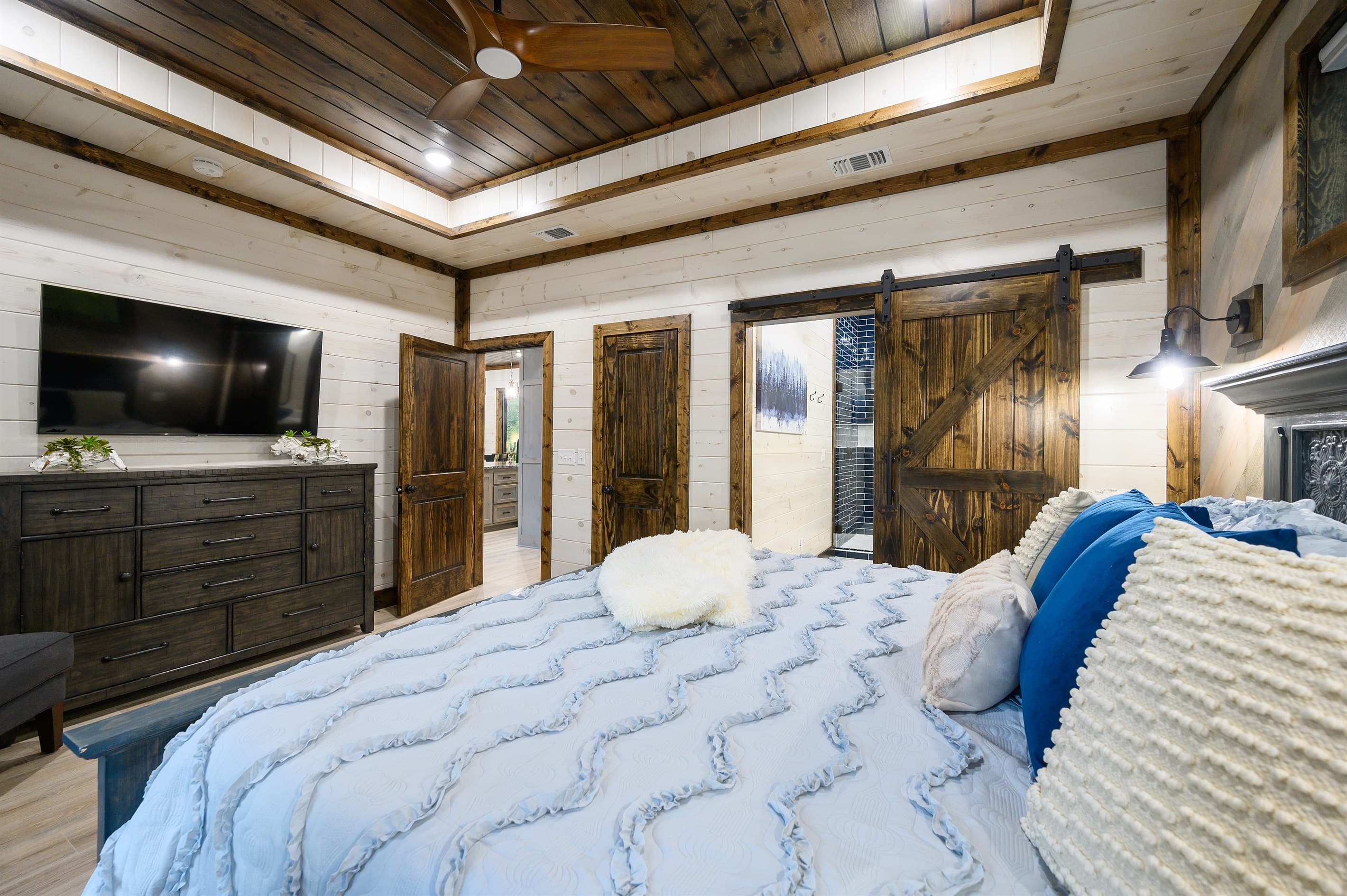 Master Suite #2 with 55" TV