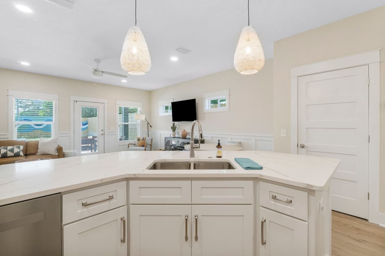 Full kitchen with porch and pool area just out the back door