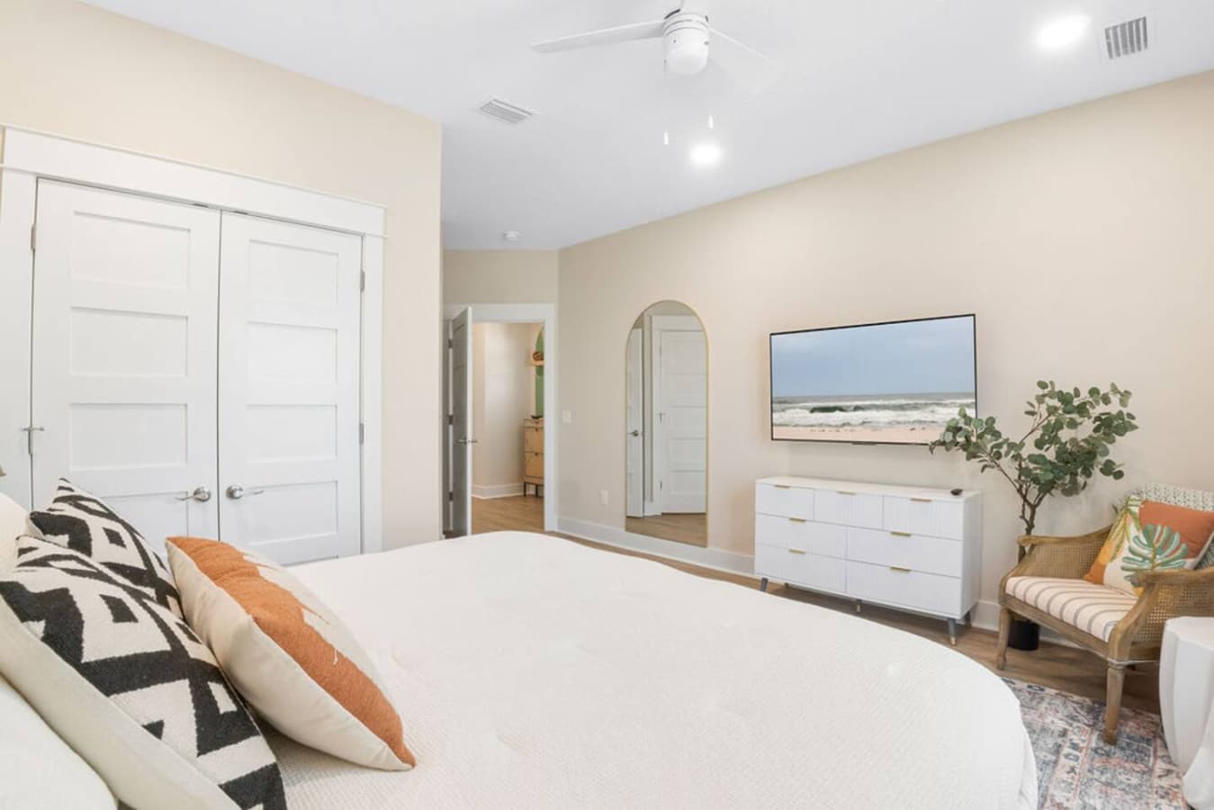 Main Level King Bedroom with full en suite bathroom