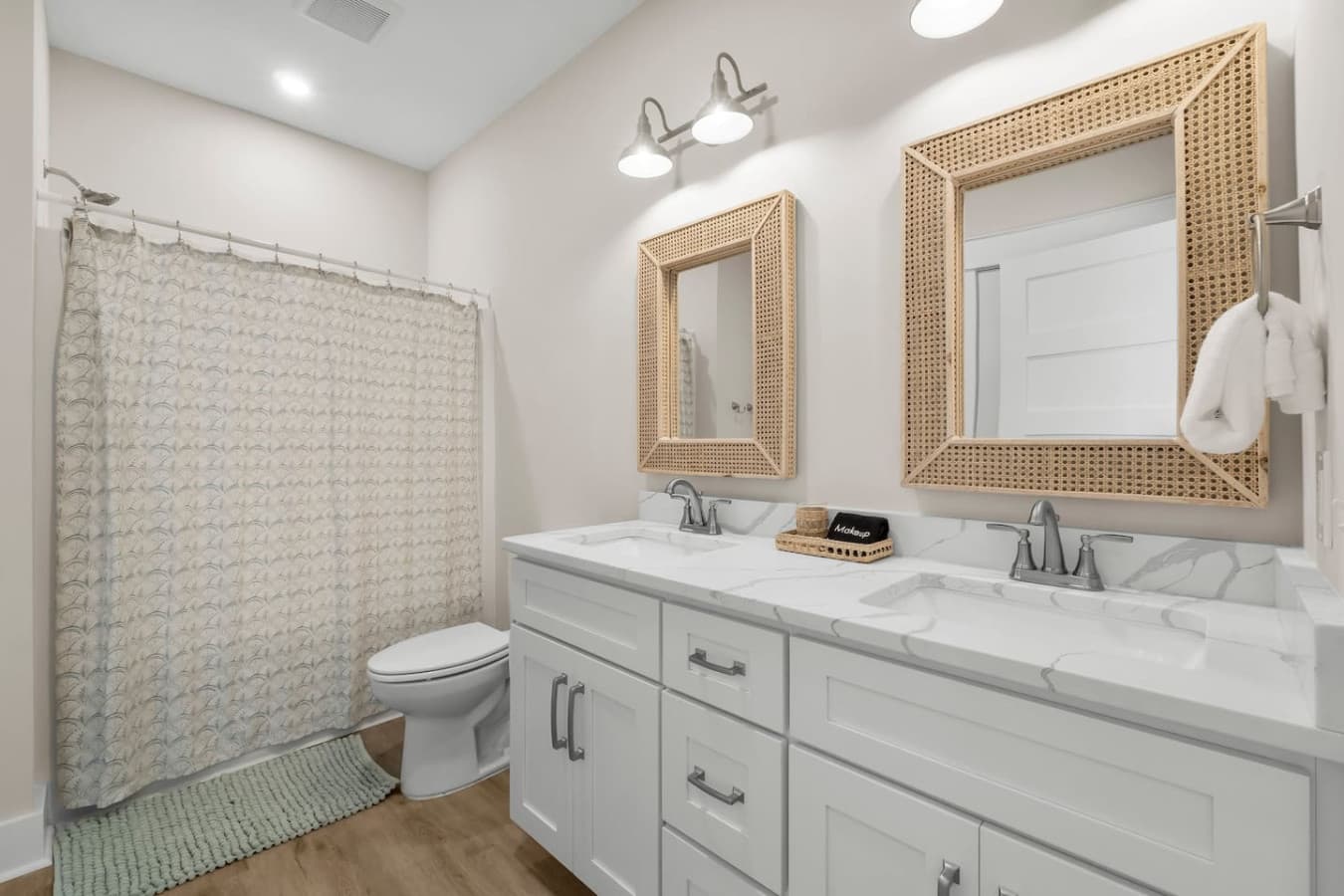 Jack and Jill Bathroom for the Queen Bedroom and Bunk Room