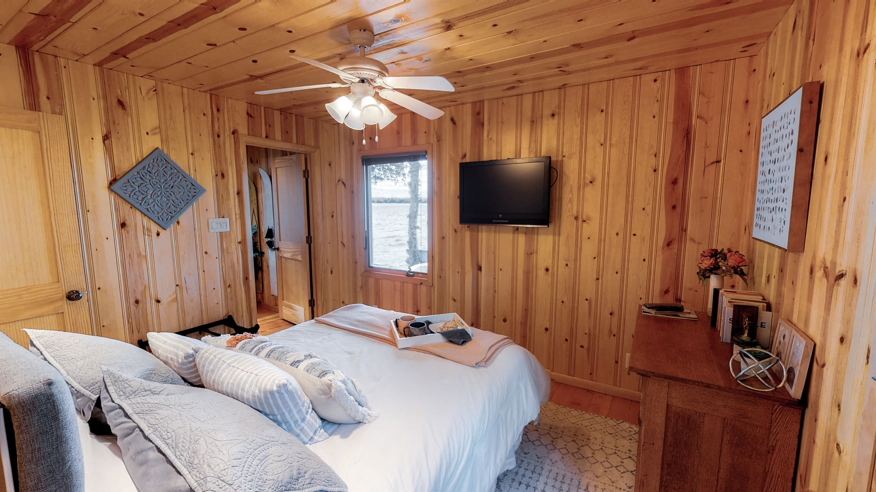 Tv's included in all the bedrooms.