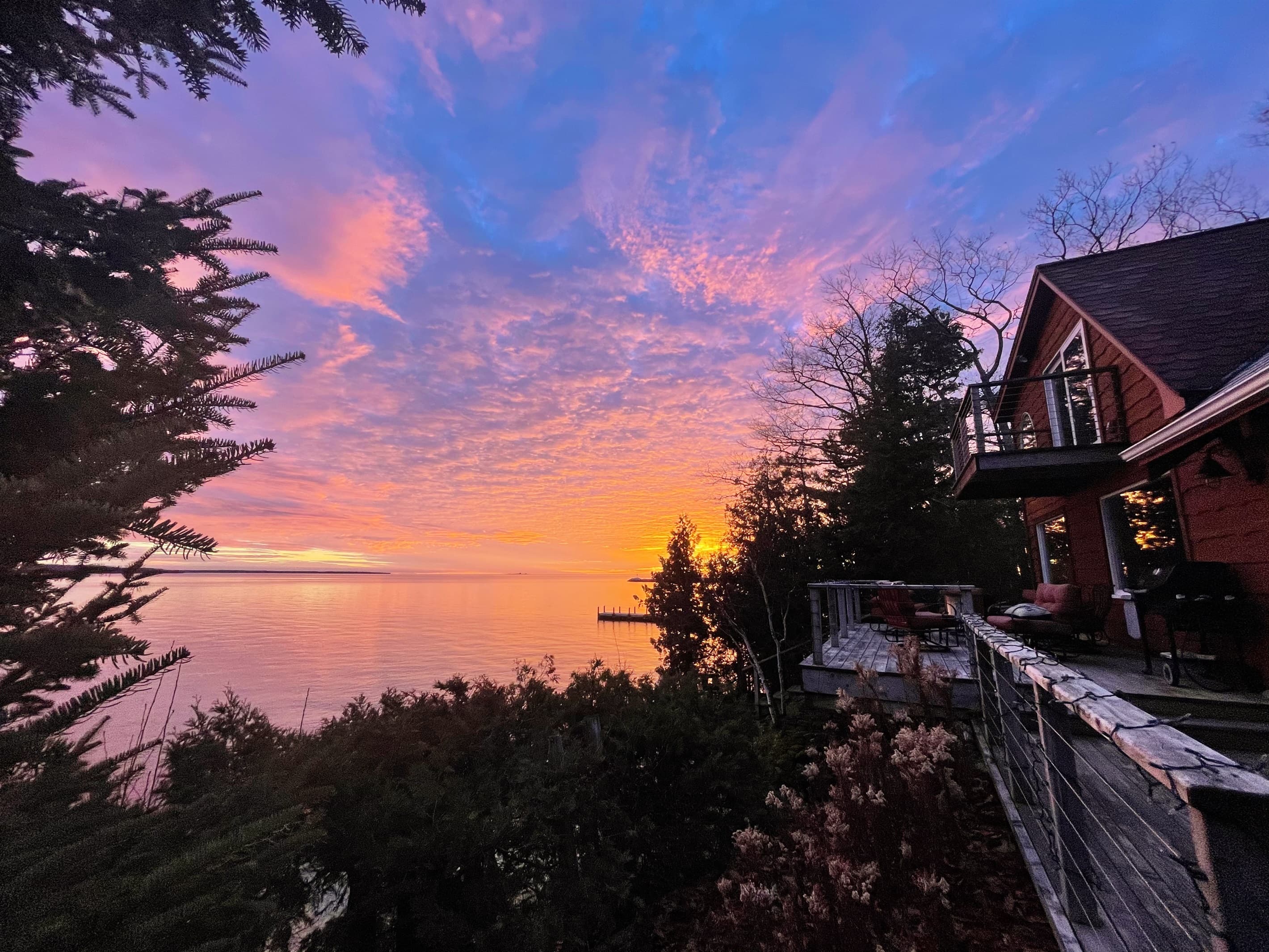 The cabin sits in the very tip of the thumb of WI in Northern Door with the most amazing sunrises with views of four islands.