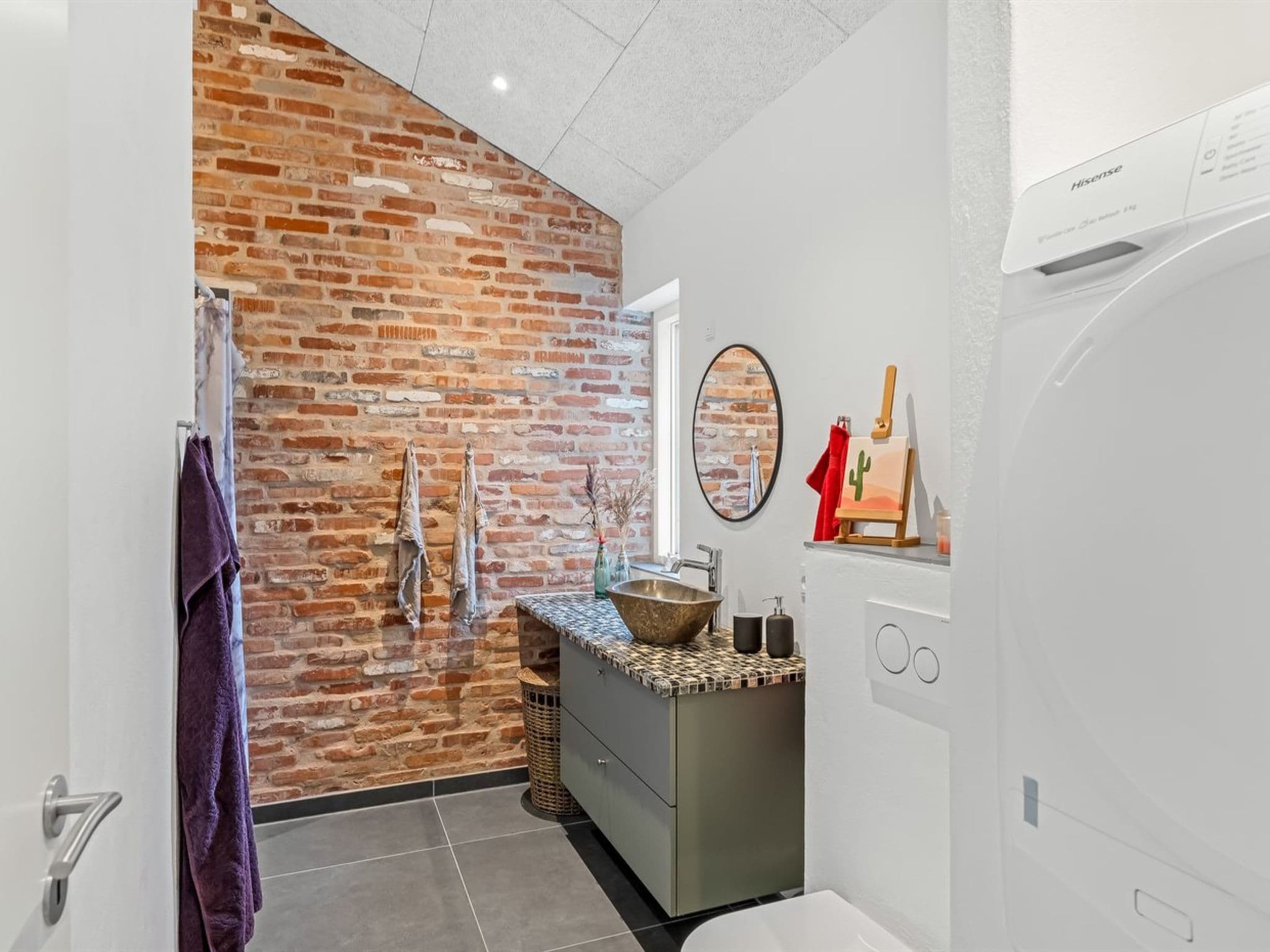 Bathroom / Wellness