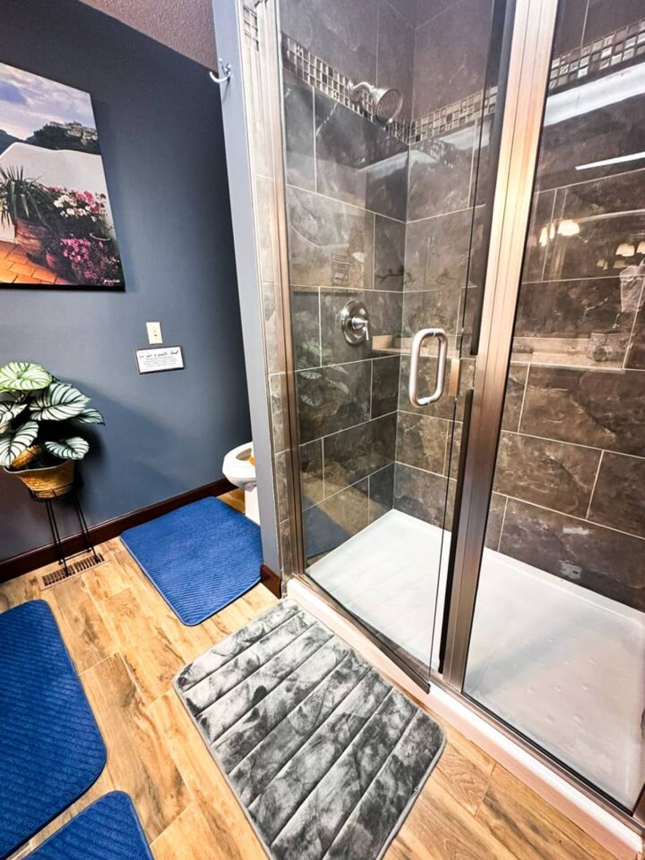 Enjoy the convenience of your own ensuite bathroom attached to the master bedroom.