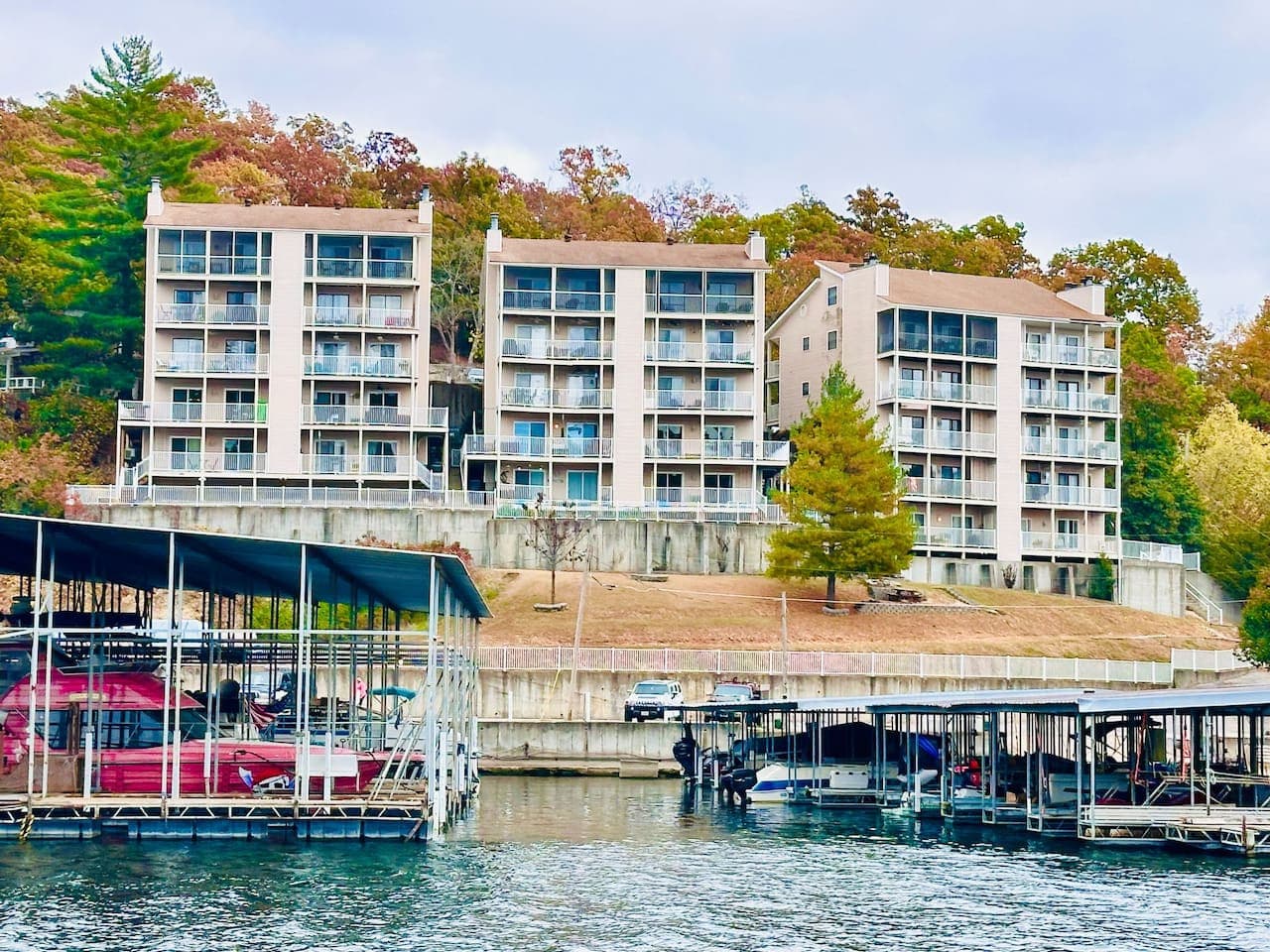 Experience lakefront luxury with all the comforts of home in this charming condo overlooking the water.