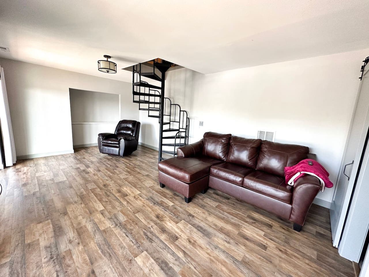 Wanted to have more fun with everyone? This area is perfect for game nights and bonding.