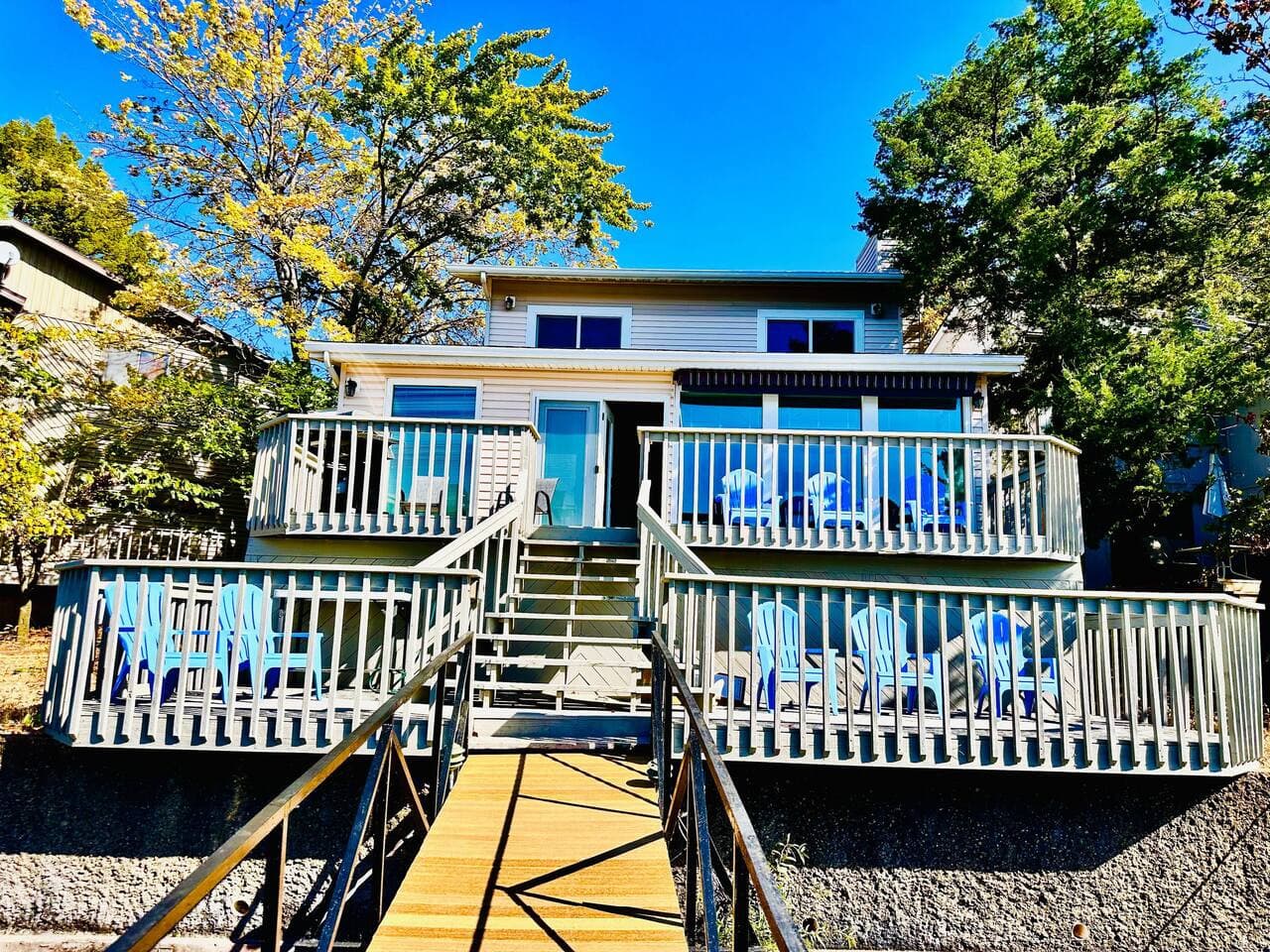Charming lakefront home with modern comforts and nature at your doorstep.