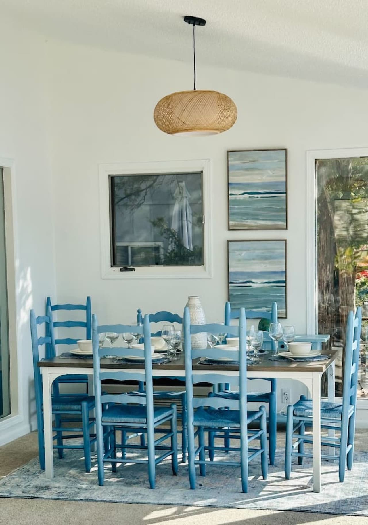 Sit down for a meal surrounded by tranquil lake views.