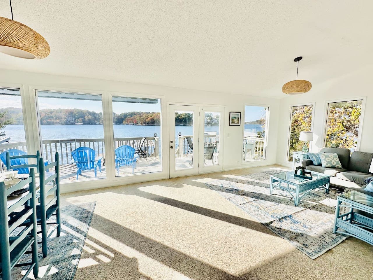 Lake views complement every meal in this open dining area.