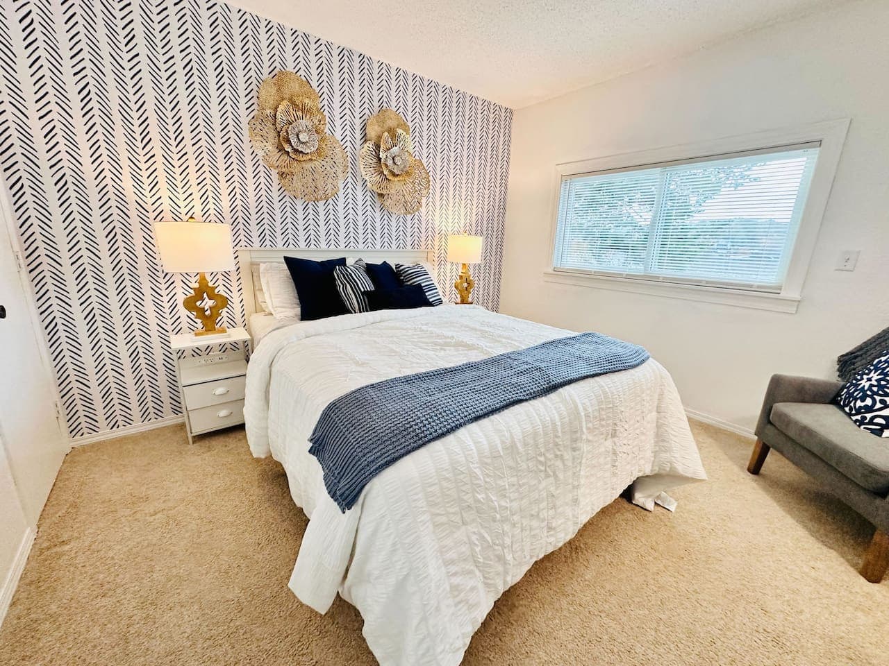 Wake up refreshed, ready to enjoy breathtaking lake views and all the amenities of our one-of-a-kind Lake of the Ozarks retreat.