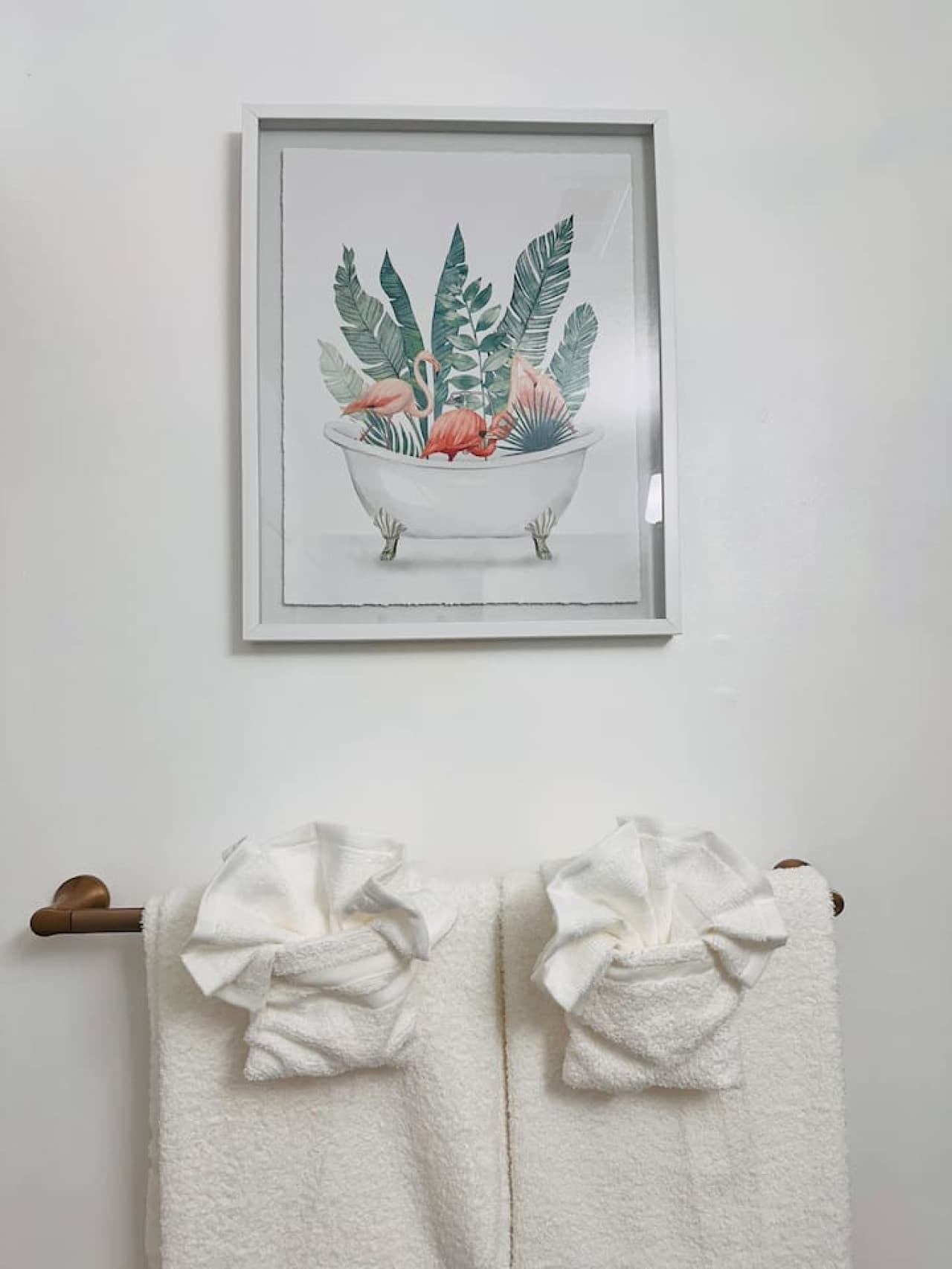 Every detail contributes to your memorable lakefront getaway!