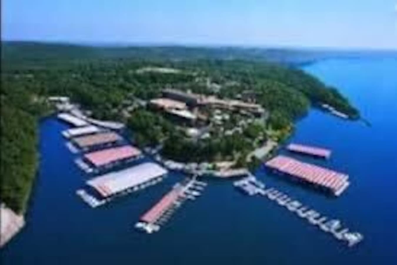 "Direct access to one of the lake’s top marinas—boat rentals, jet skis, and water adventures await just steps from your stay."
