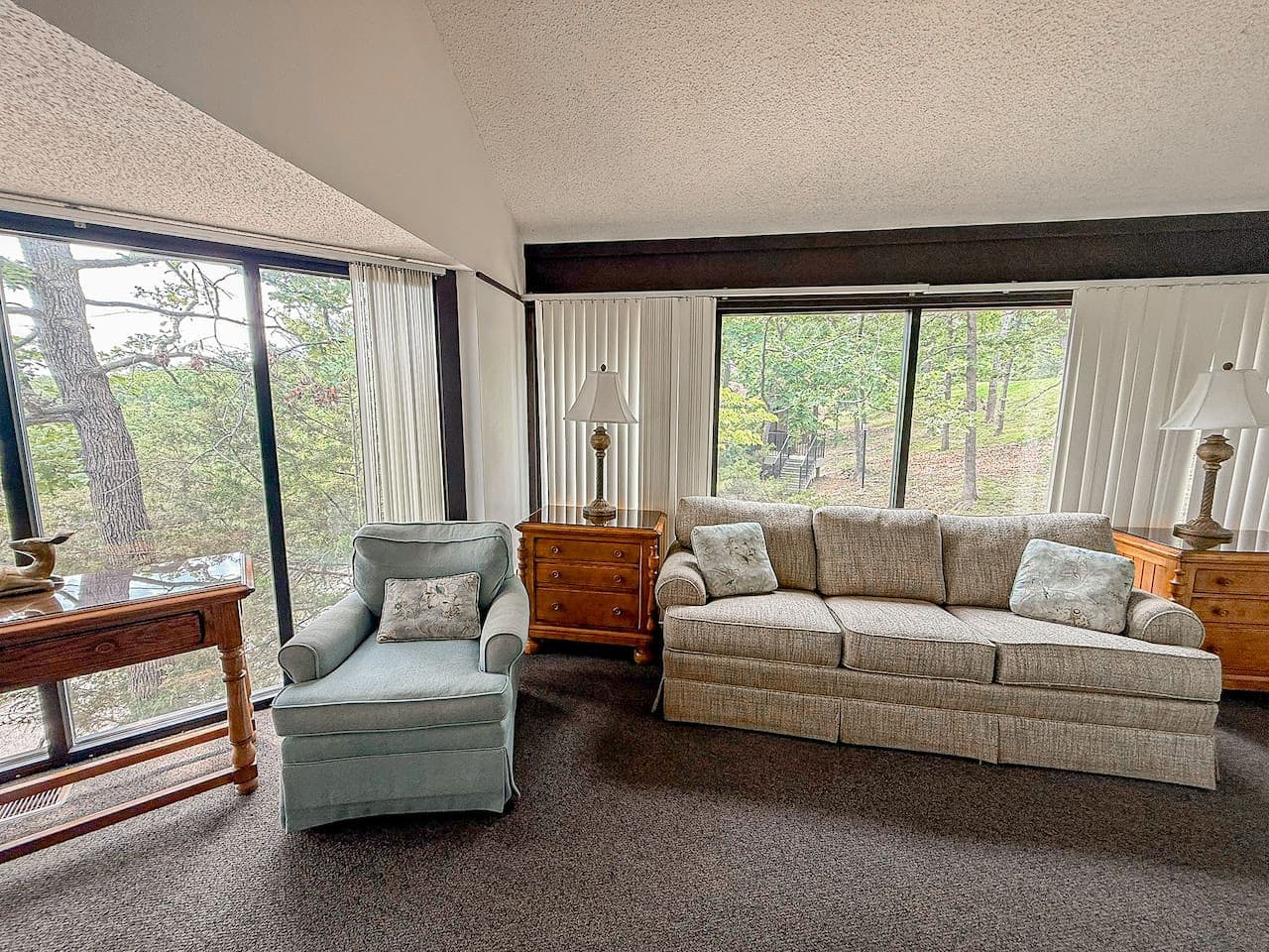 Whether it's game night battles, family storytelling sessions, or dramatic reenactments of your favorite movie scenes, this spacious living room is built for fun, relaxation, and soaking in those unbeatable outdoor vibes.