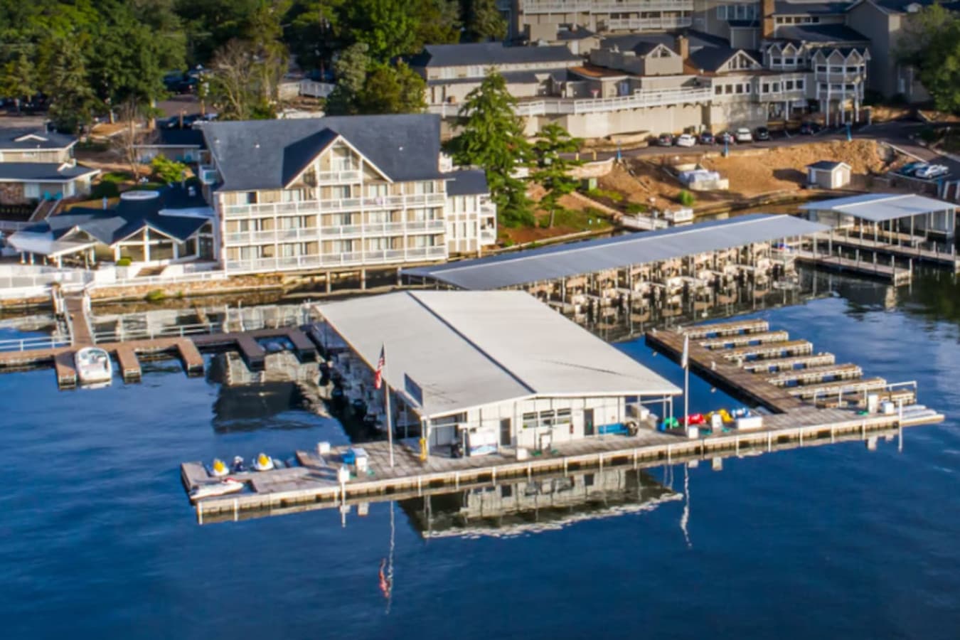 Discover Margaritaville's scenic marina – the heart of lakeside leisure.