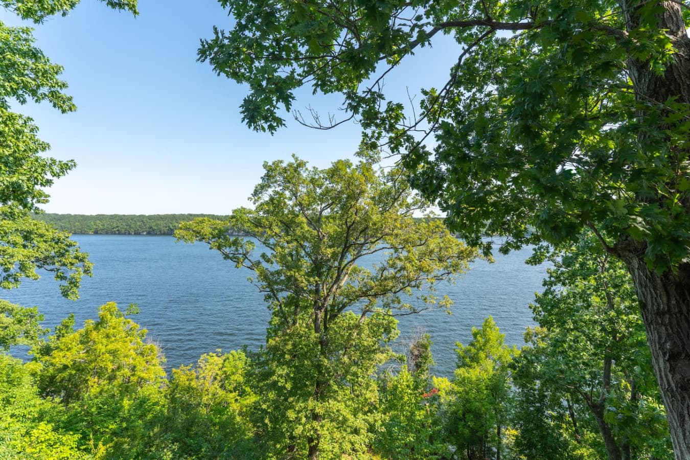 "Breathtaking lake views! Wake up to this stunning scenery and embrace the tranquility of the Lake of the Ozarks from your vacation home."