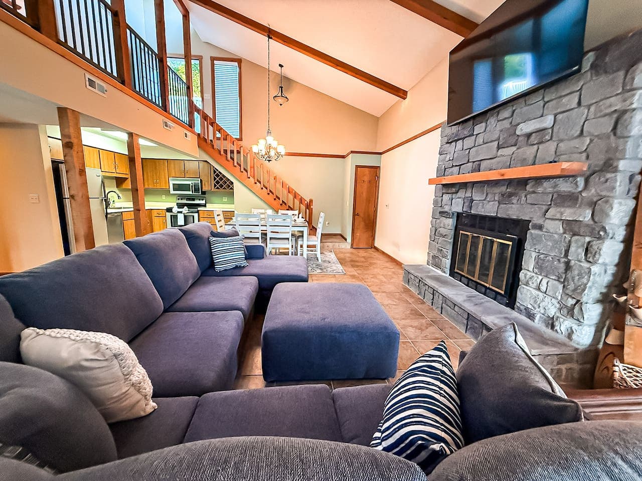 Room for everyone to relax, recharge, and enjoy the view.