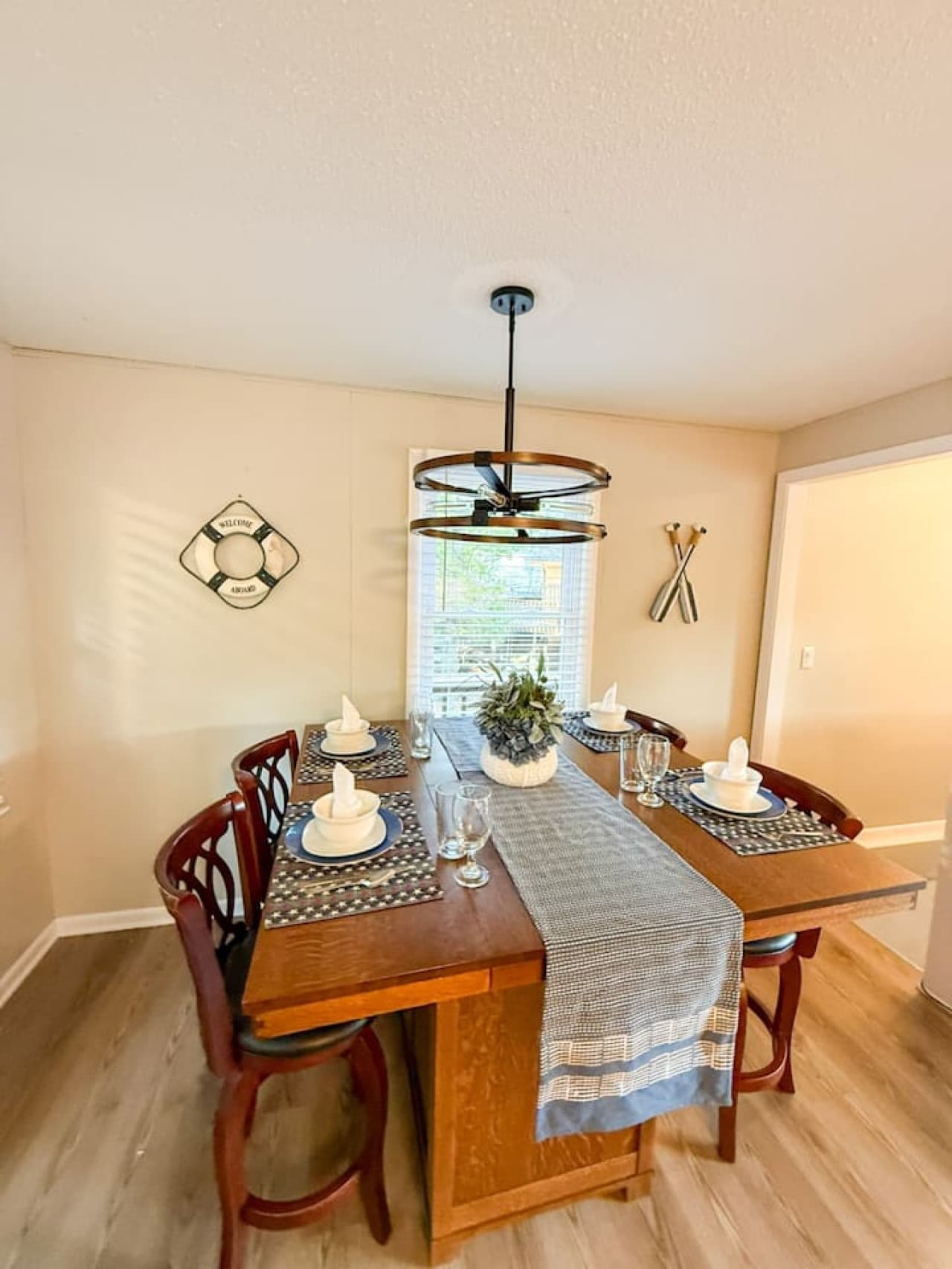 From pancakes to poker night—this table does it all
