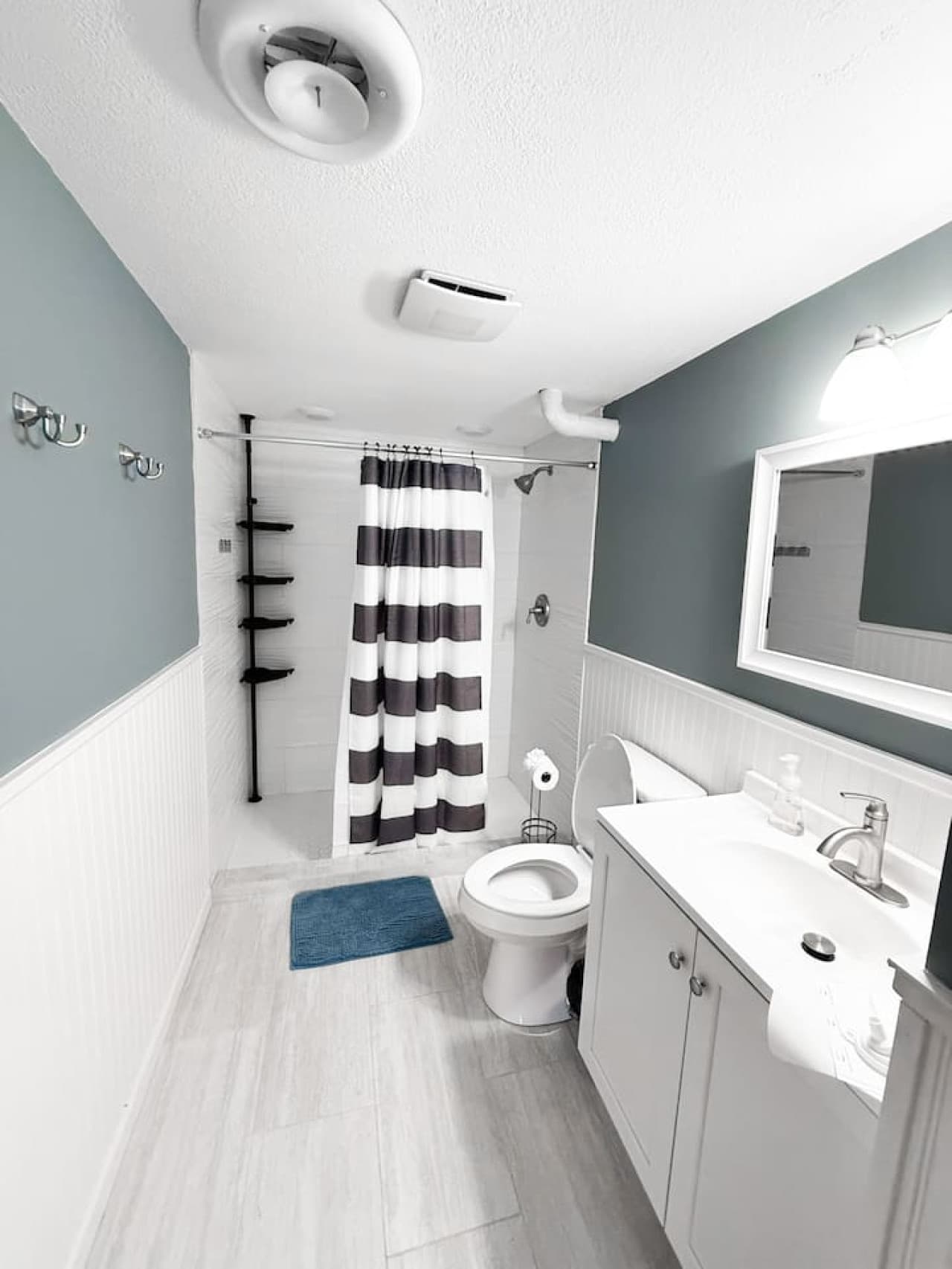 Spacious bathrooms with everything you need to refresh and recharge.