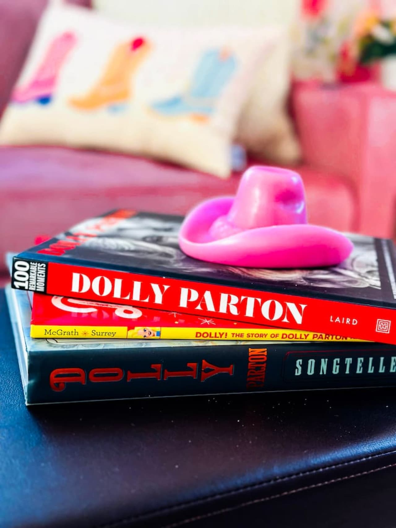 Enjoy a fun, country-glam stay with chic decor and cozy vibes, perfect for girls’ trips, bachelorettes, and weekend getaways near top attractions.