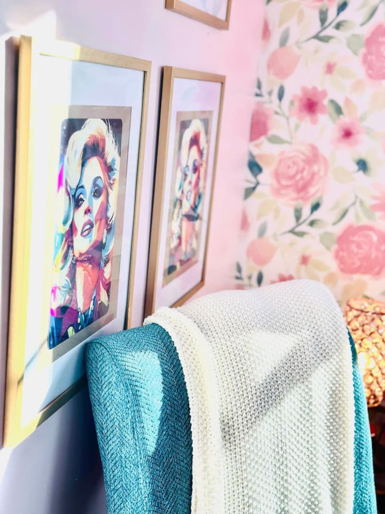 Enjoy this stylish pink-themed Airbnb with iconic decor and cozy touches, perfect for girls’ trips, bachelorettes, and weekend getaways near top attractions.