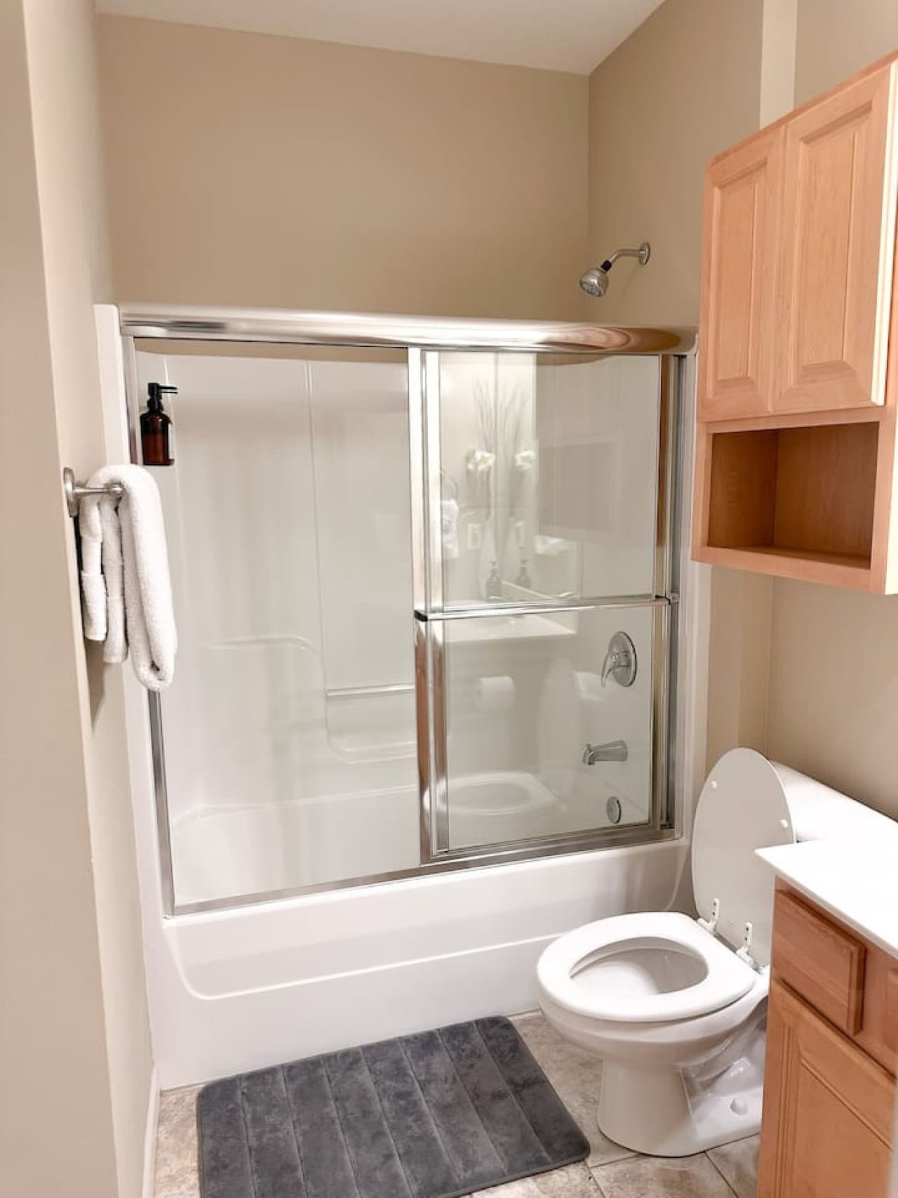 Unwind after your Lake of the Ozarks adventures in our clean and stylish shower, designed for your comfort.