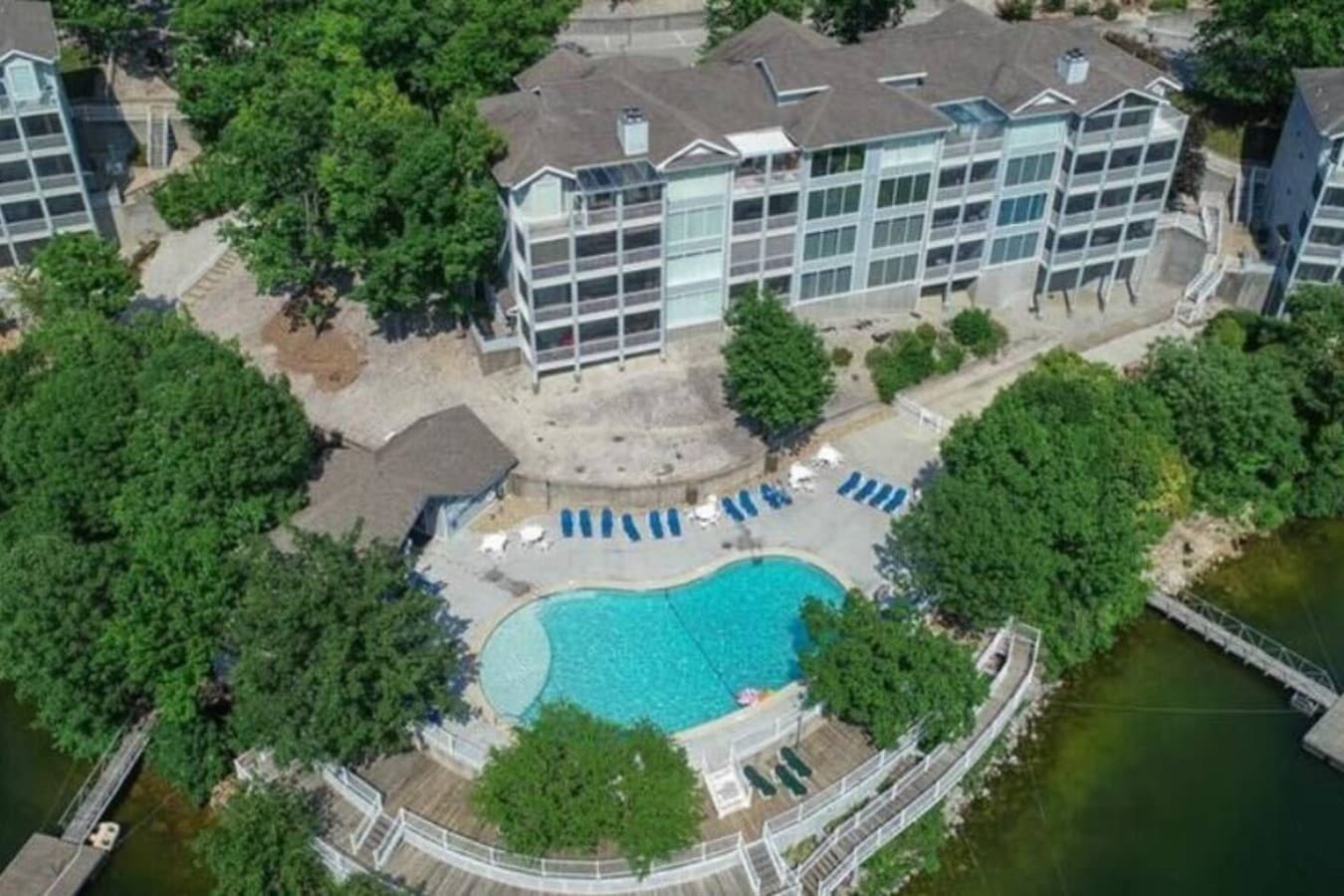 Enjoy a luxurious stay with access to a beautiful pool, scenic lake views, and modern accommodations.
