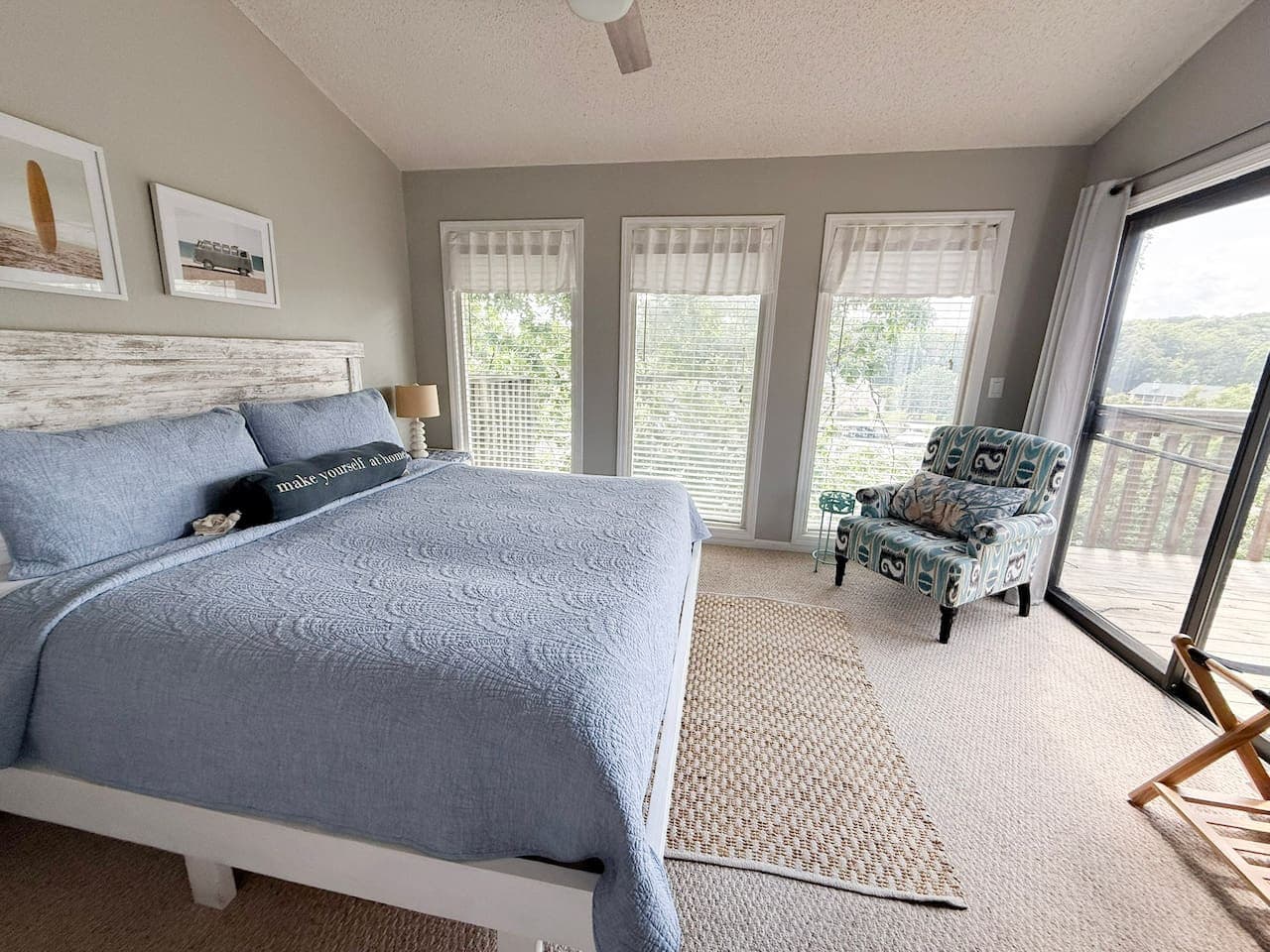Large master bedroom to relax.