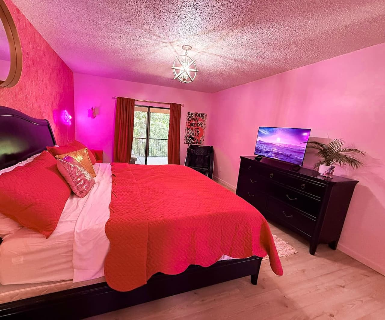 Master bedroom with 1 king bed