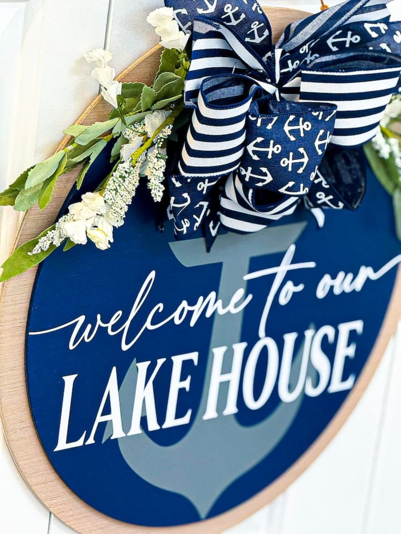 Warm lake house welcome awaits you.