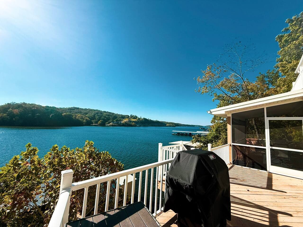 BBQ with a view on the spacious deck.