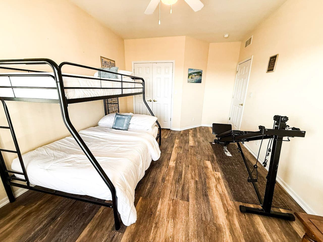 Sleep comfortably in this spacious bunk room, perfect for kids, teens, or groups traveling together.
