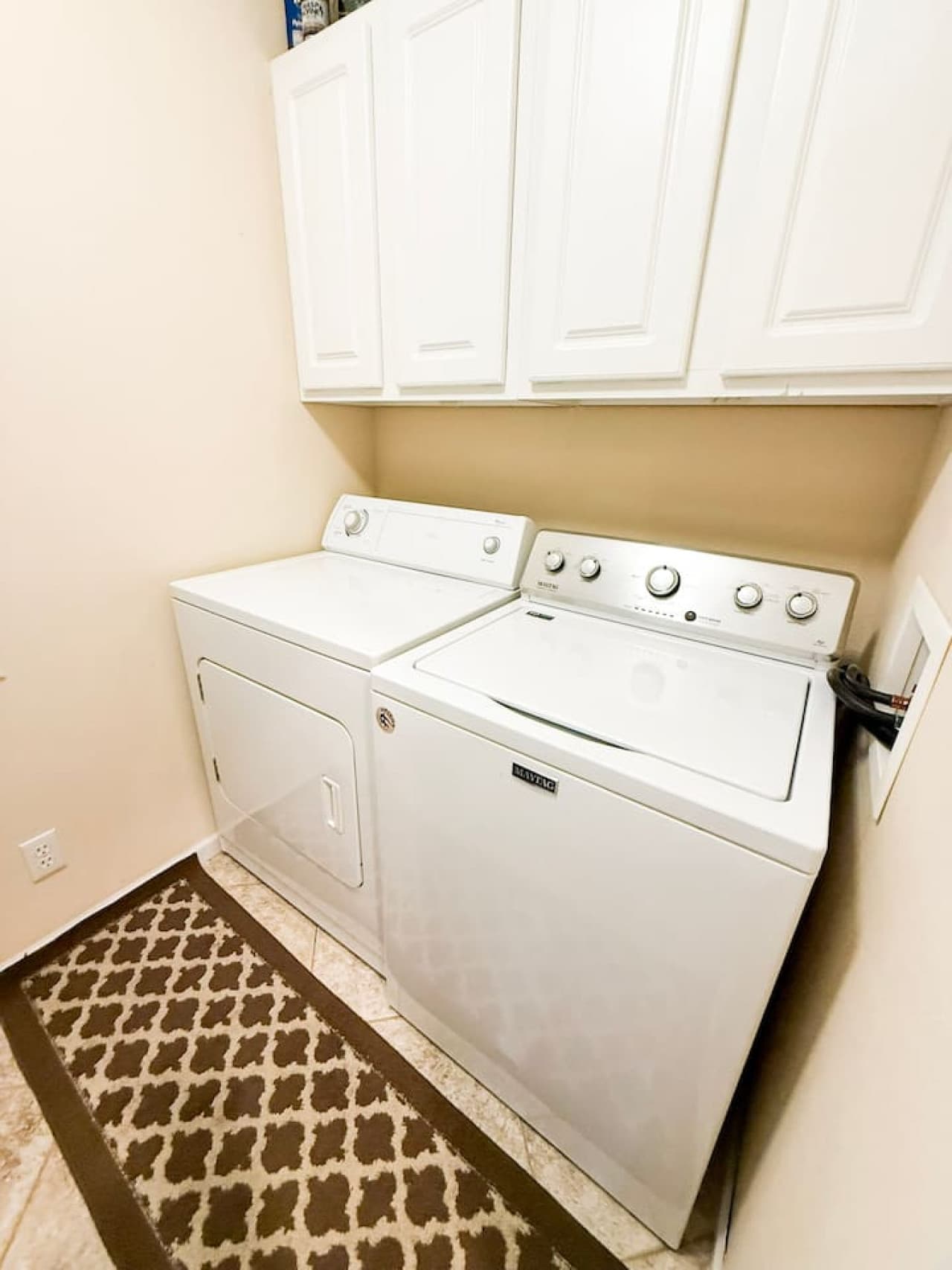 Enjoy the convenience of an in-unit washer and dryer, perfect for extended stays and family lake vacations.