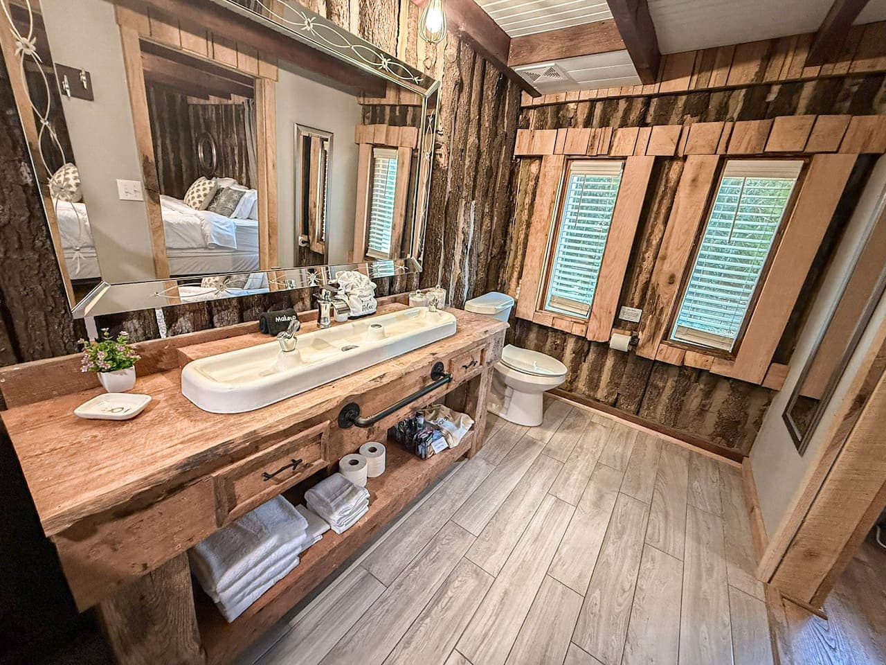 Fresh, clean, and fully stocked—everything you need to start and end your day right.