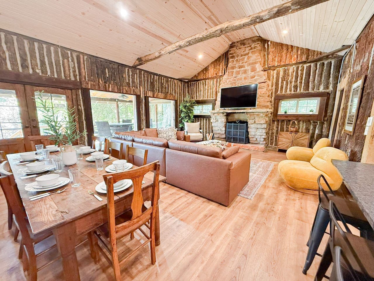 Stylish, spacious, and made for moments worth capturing.