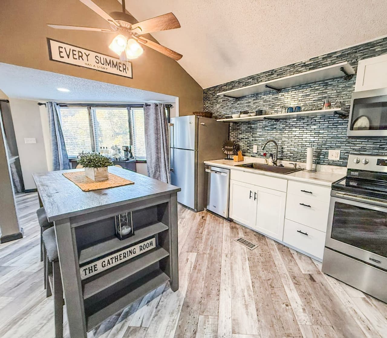 Fully stocked kitchen ready for cooking and entertaining.