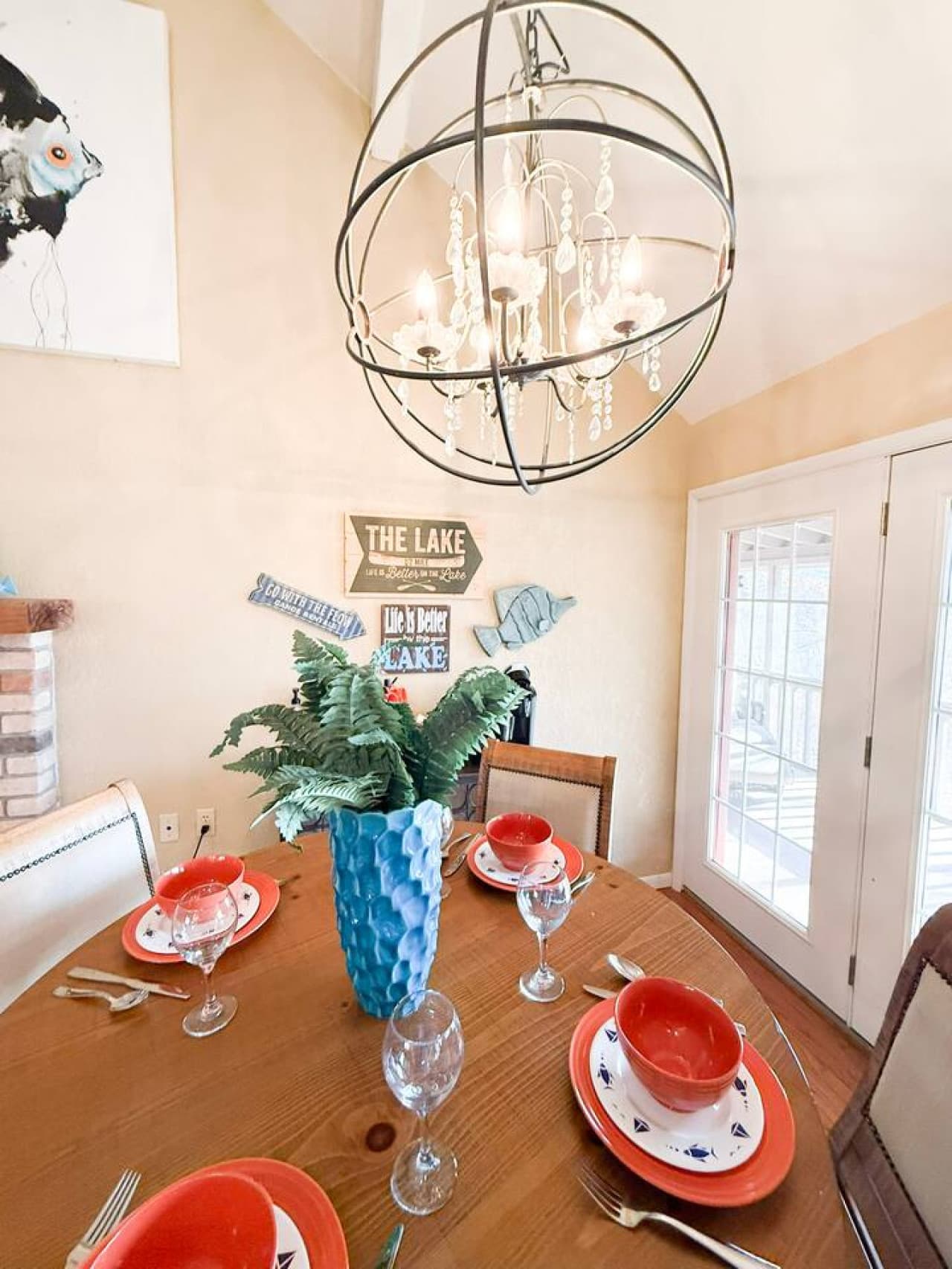 Enjoy a charming lake-inspired dining space perfect for cozy meals, morning coffee, and relaxing evenings together.