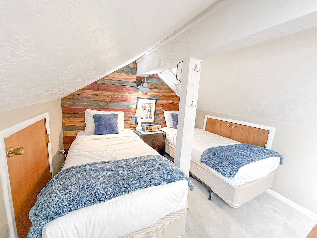 Create family memories in this bright loft space featuring twin beds, soft linens, and a warm, home-away-from-home feel. A great choice for families traveling together.
