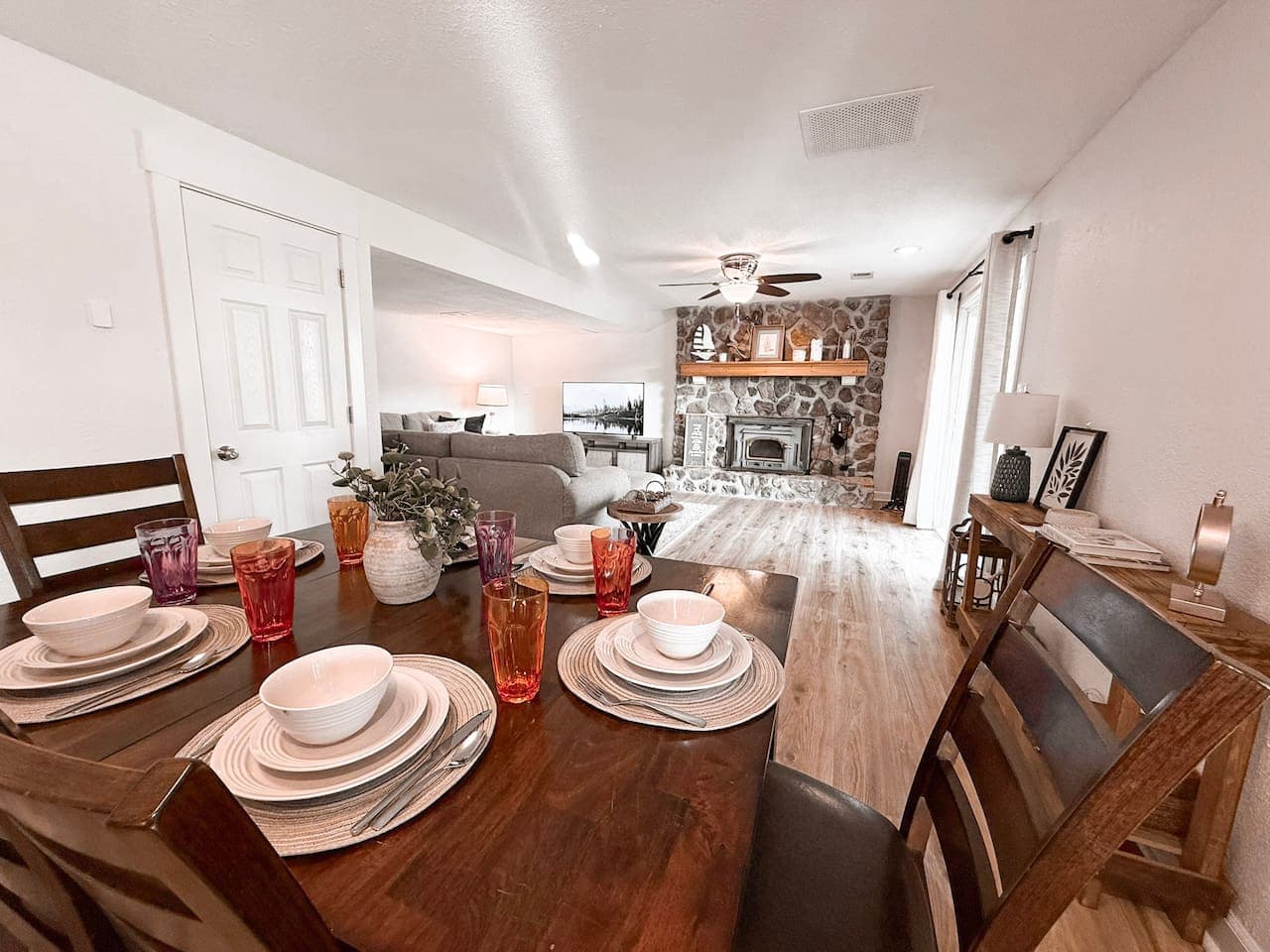Gather and entertain in this spacious open-concept living and dining area, designed for comfort and connection.