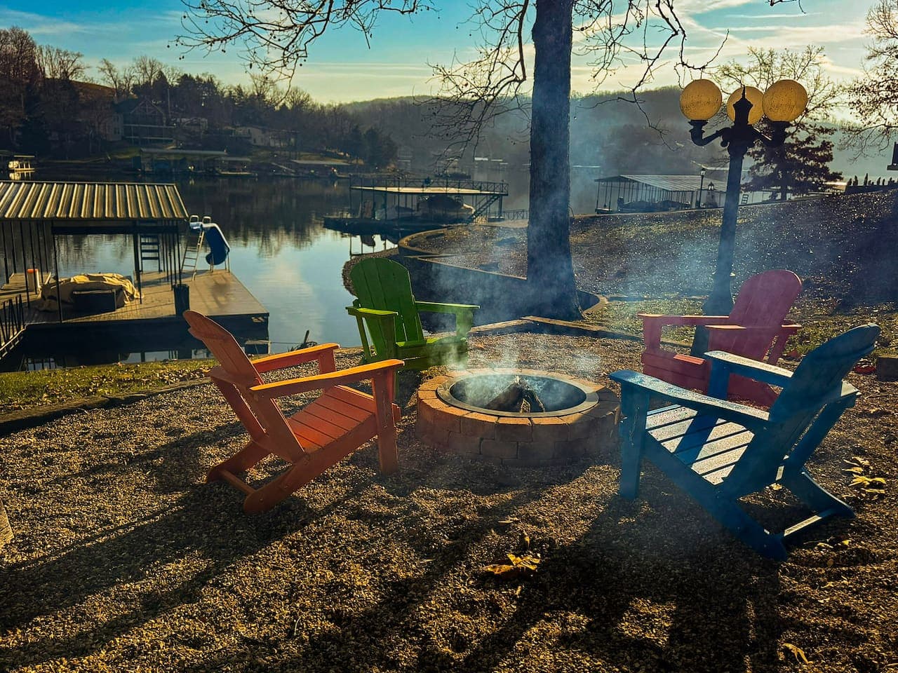 Gather around the lakeside fire pit with stunning waterfront views, perfect for evening s’mores and unforgettable sunsets.