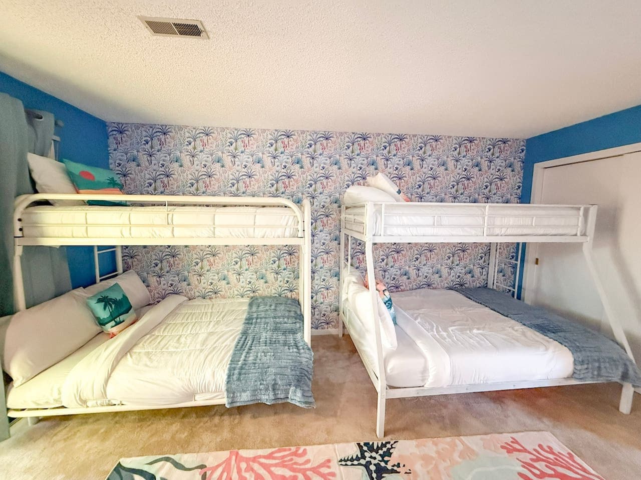 Fun bunk beds for extra guests.