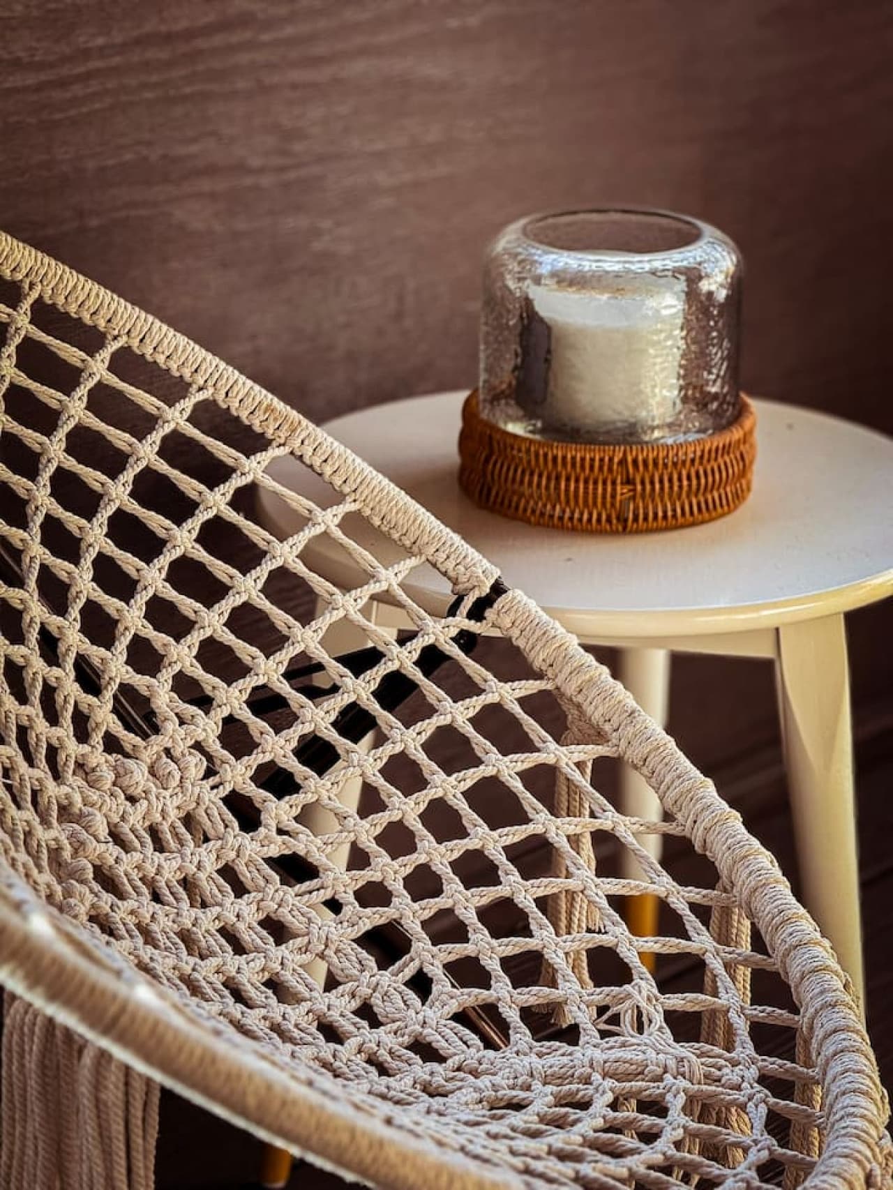 Cozy touches for peaceful moments outside.