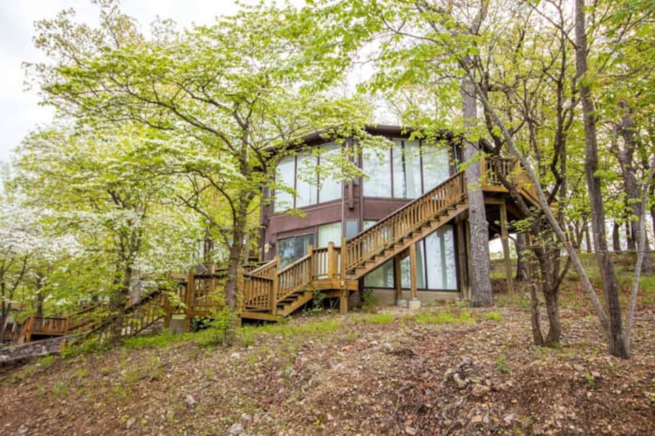 Nestled among the trees, this Treetop Village villa provides a serene setting, perfect for a relaxing getaway with access to numerous amenities.