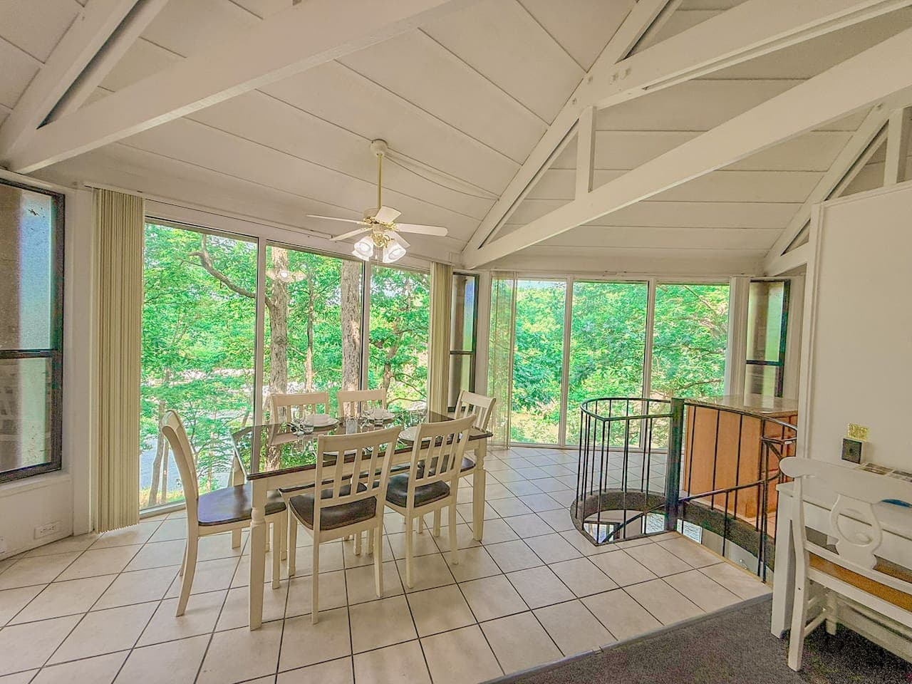 Enjoy every meal with a side of forest views—your dining table is surrounded by nature.