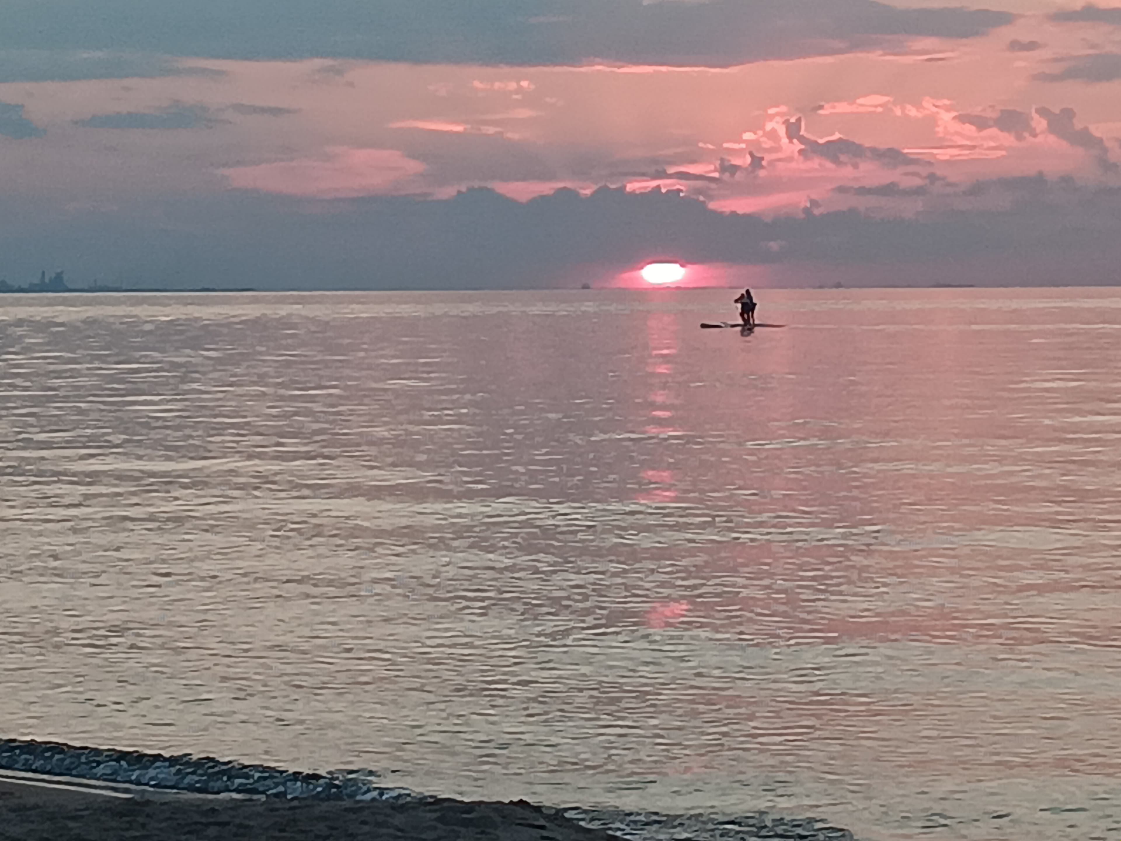 Paddle Boarding at susnet